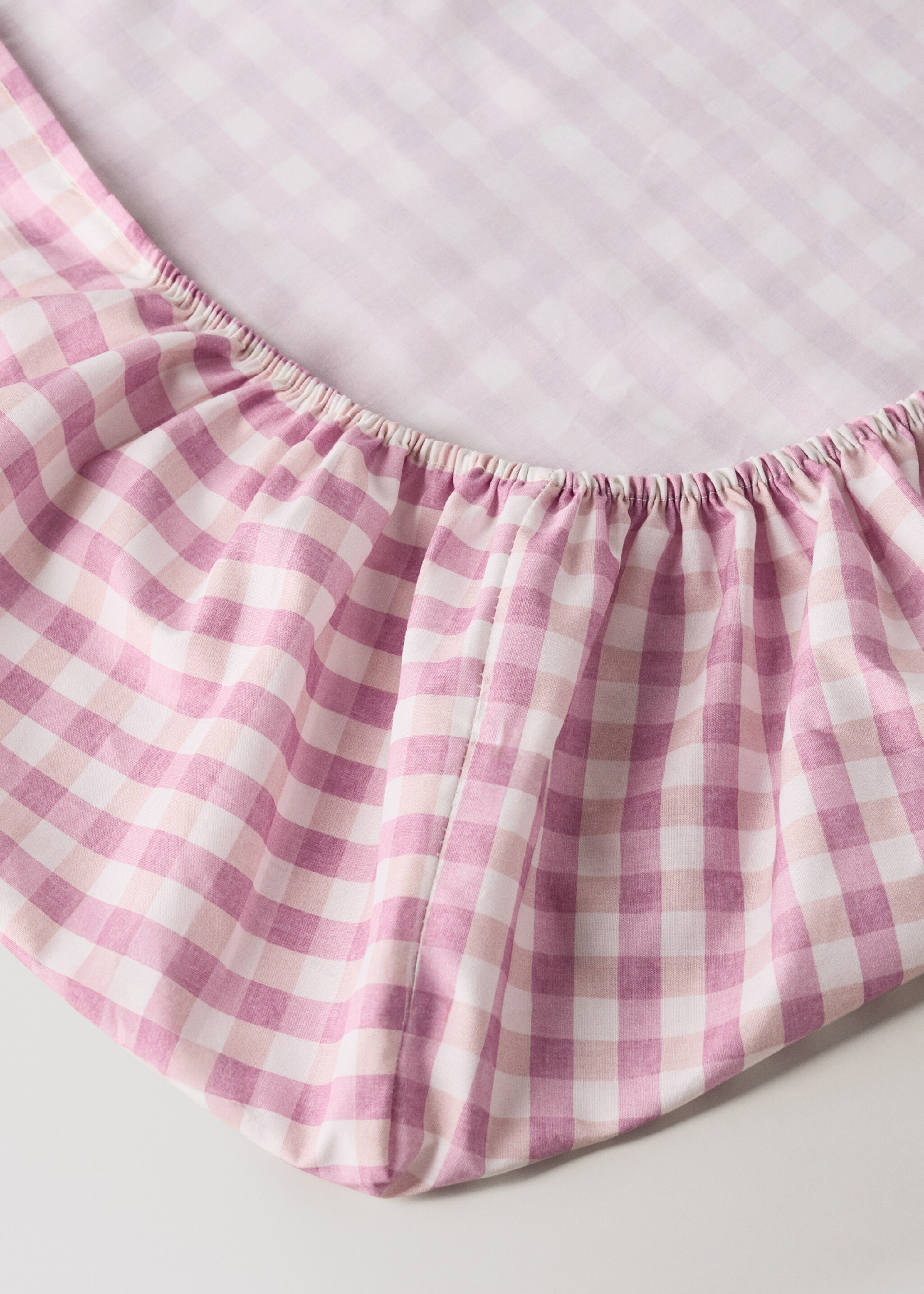 Cot bed fitted sheet in vichy check cotton - Details of the article 1, Pink. Ref: 27014066-00.