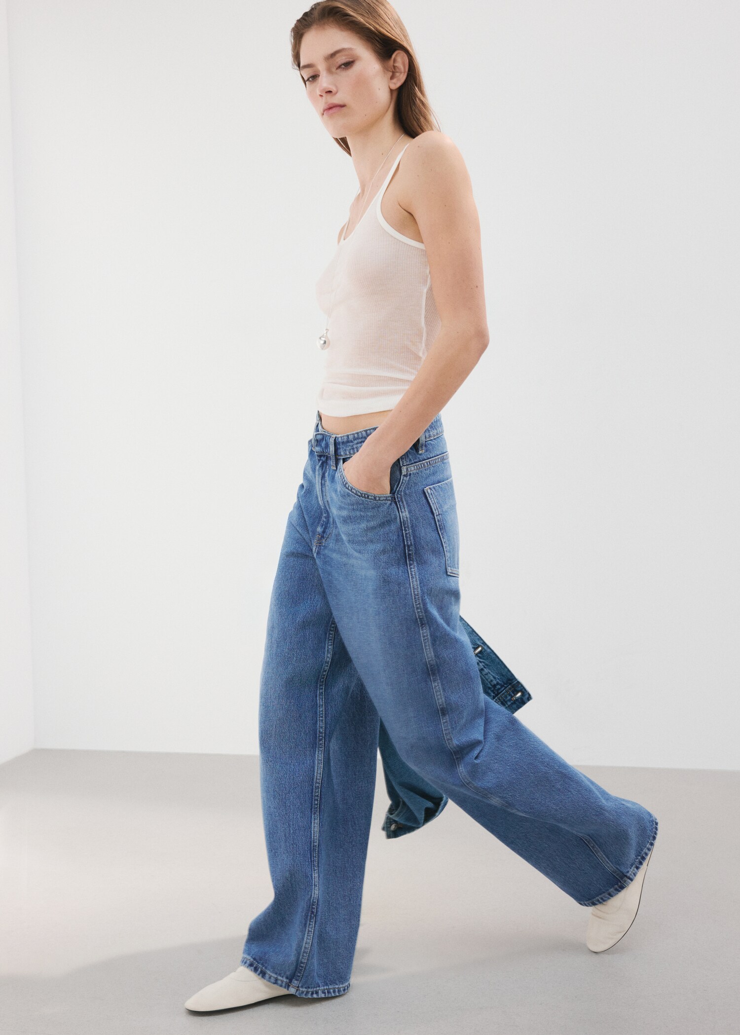 Mid-rise balloon jeans - Details of the article 2