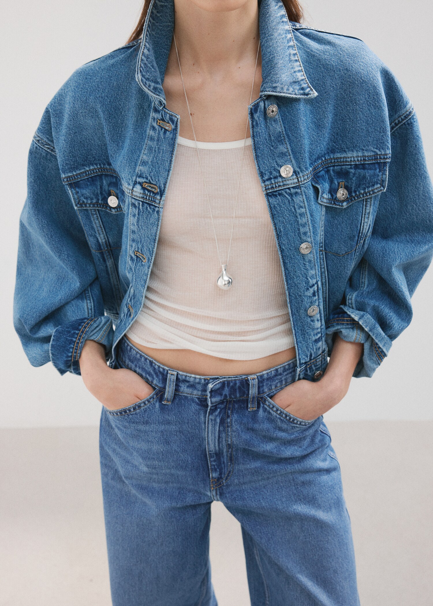 Mid-rise balloon jeans - Details of the article 6