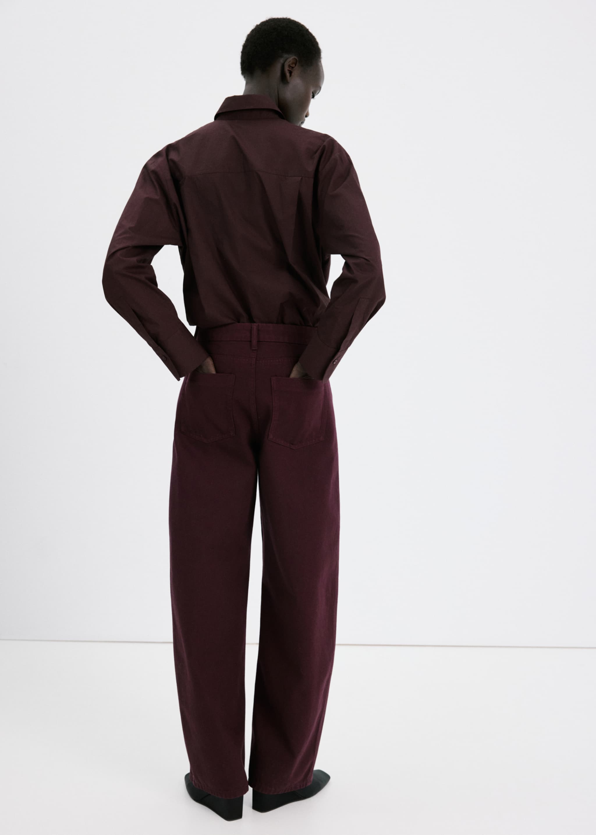 Jeans balloon tiro medio - Reverso del artículo, Vino. Ref: 27014083-00.