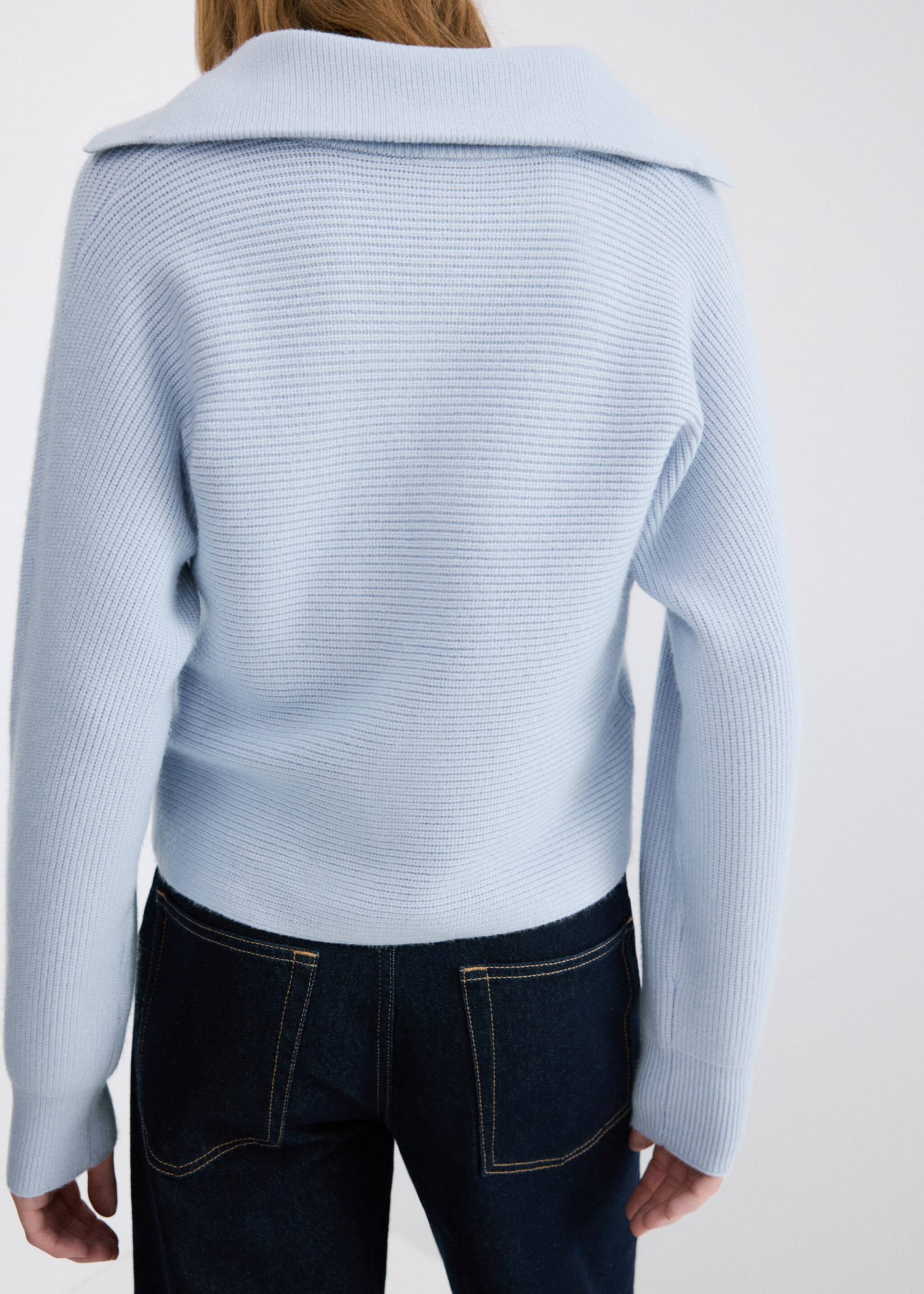 V-neck knit sweater - Reverse of the article, Sky Blue. Ref: 27014085-00.