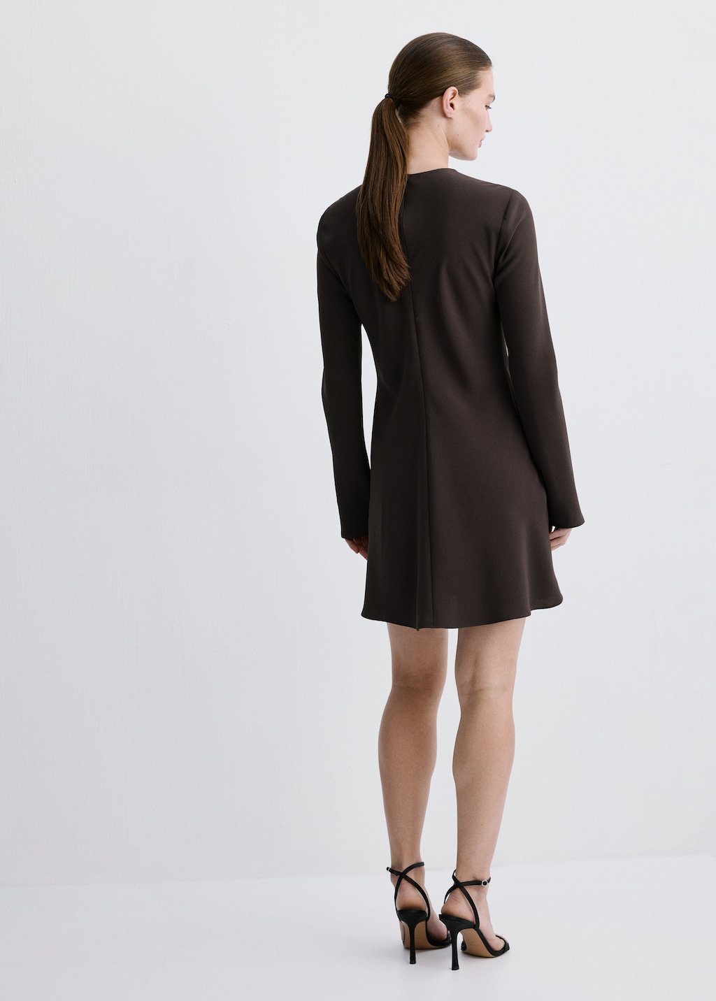 Long-sleeved dress with draped neck - image 4