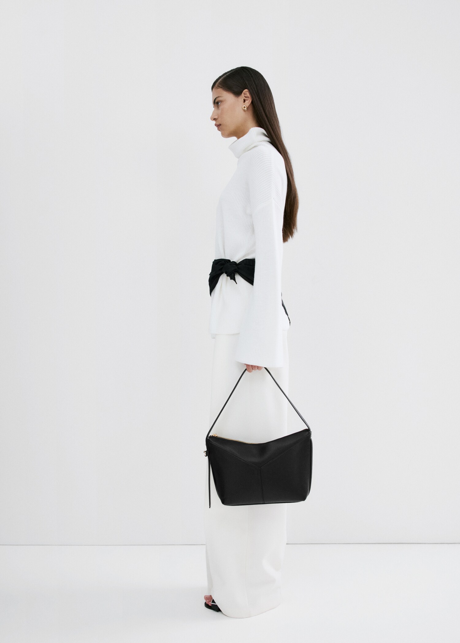 Adjustable strap shoulder bag - Details of the article 9