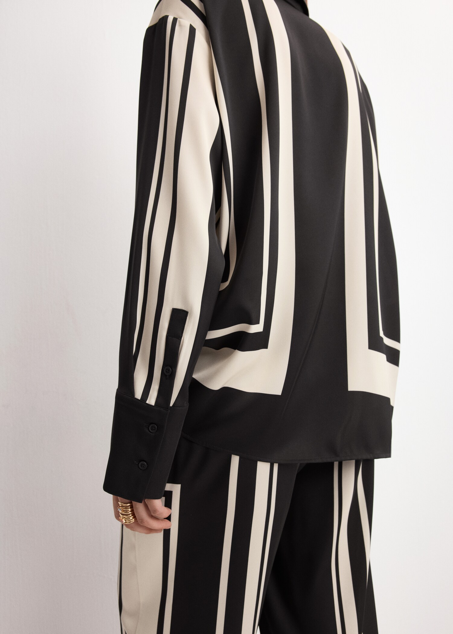 Satin print blouse - Details of the article 6