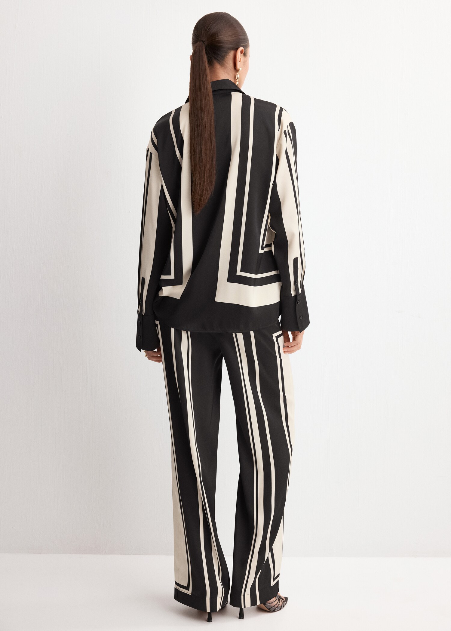 Satin print blouse - Reverse of the article