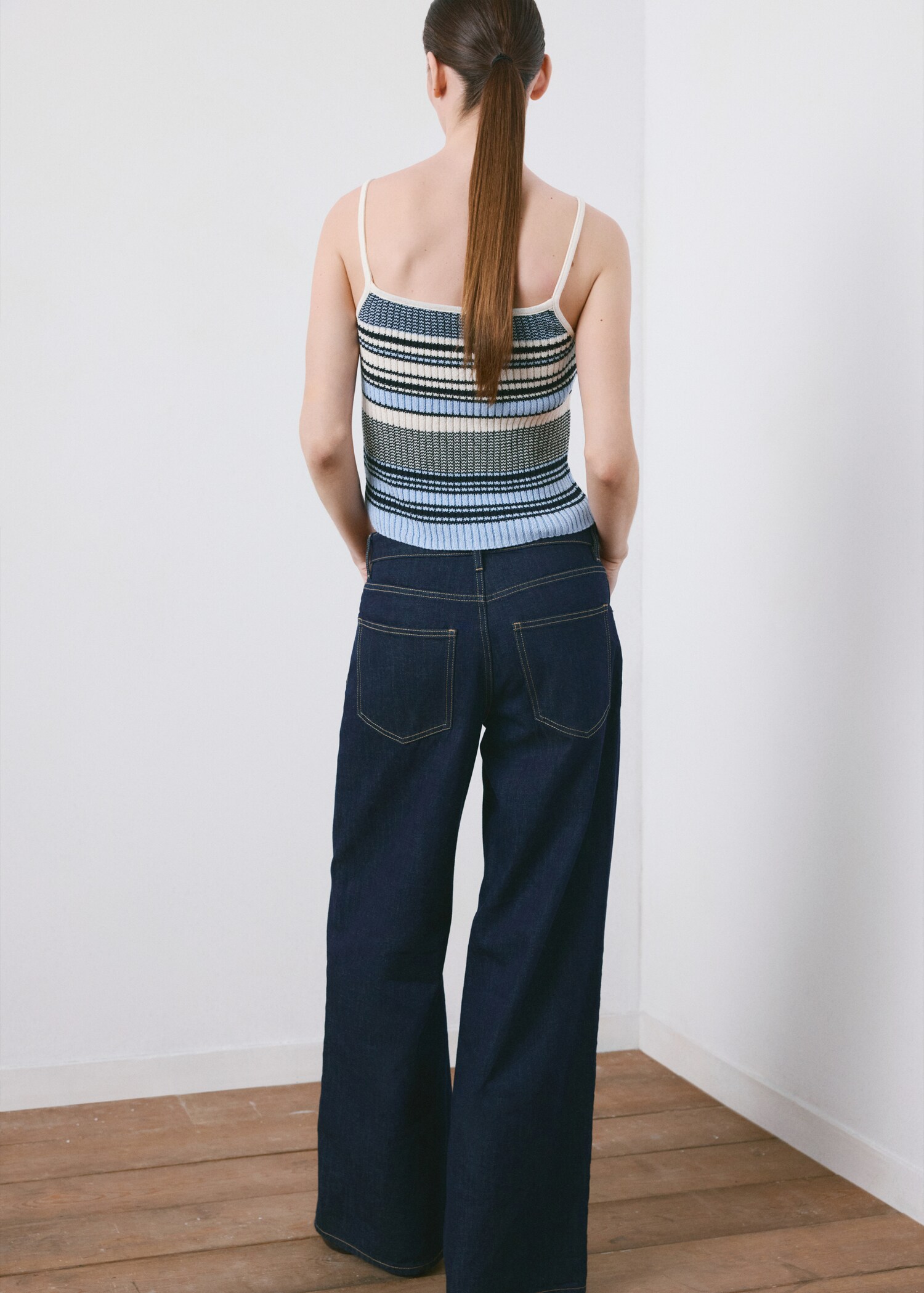 Striped knitted fitted top - Reverse of the article
