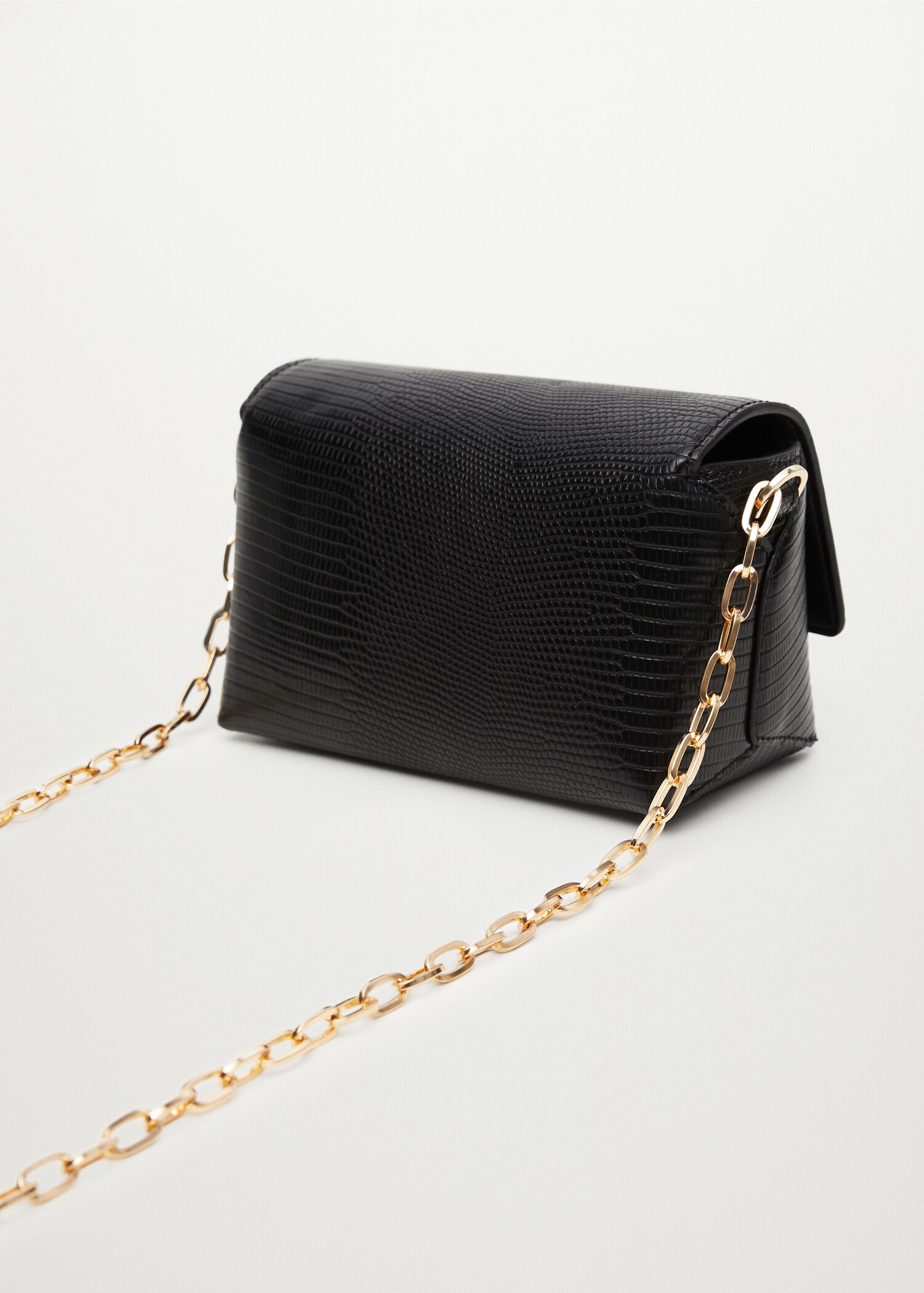 Crossbody bag with chain - Details of the article 3