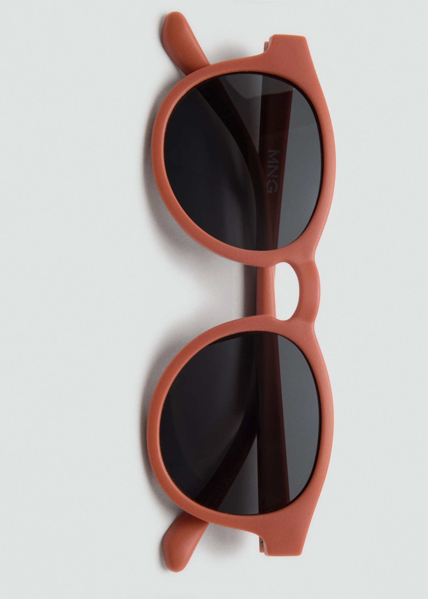 Rounded frame sunglasses - Details of the article 3