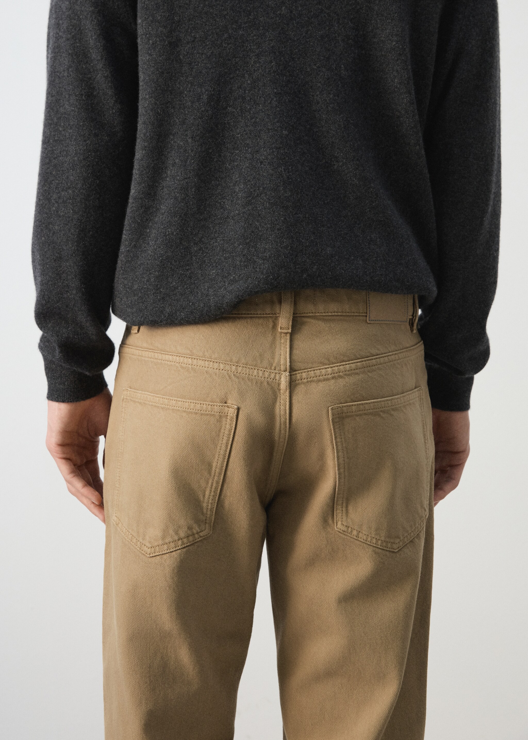 جينز سامي بقصة كروبد كروت فيت - تفاصيل المنتج 6, بيج. Ref: 27014429-00.