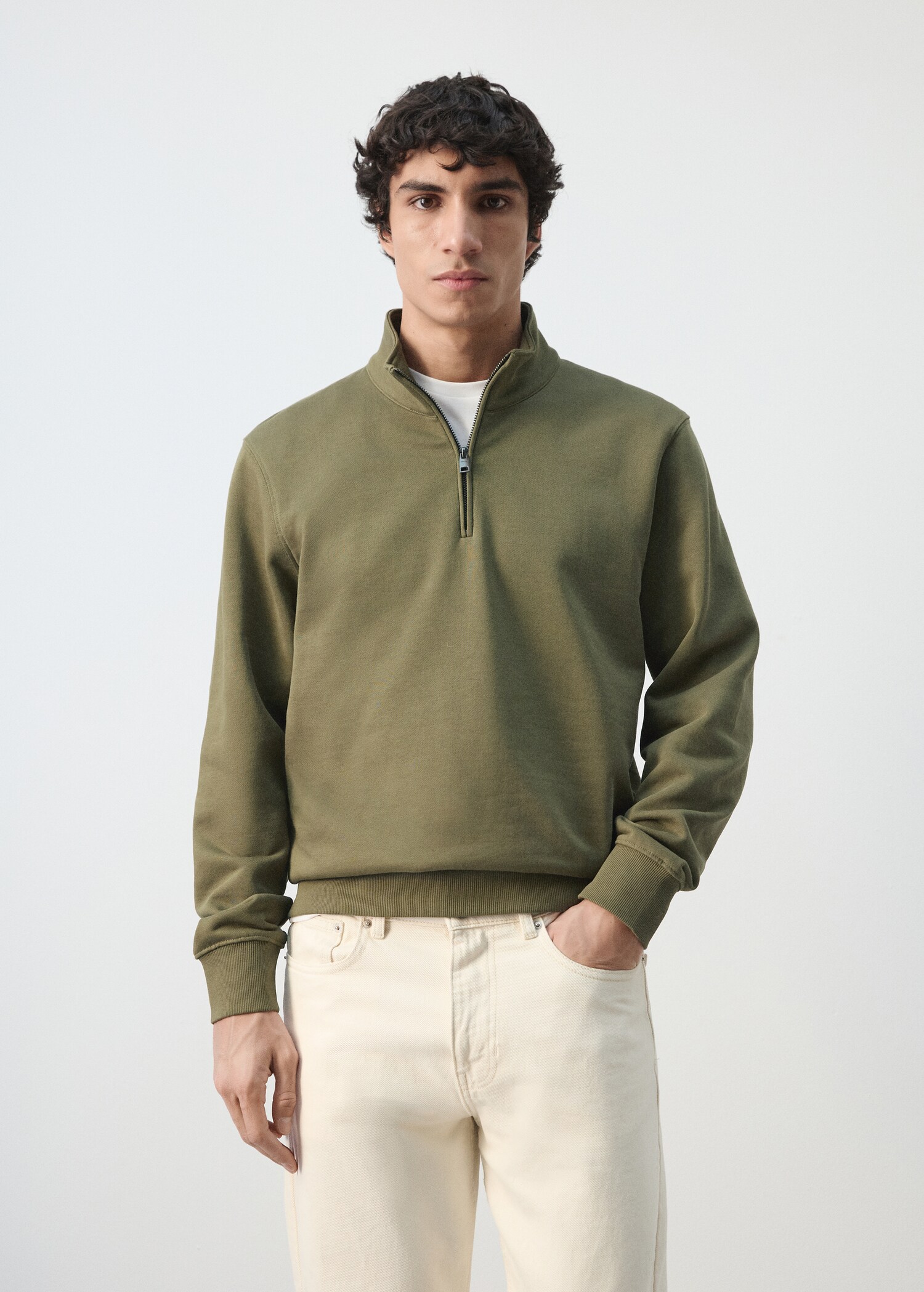 100% cotton zip-neck sweatshirt - Medium plane