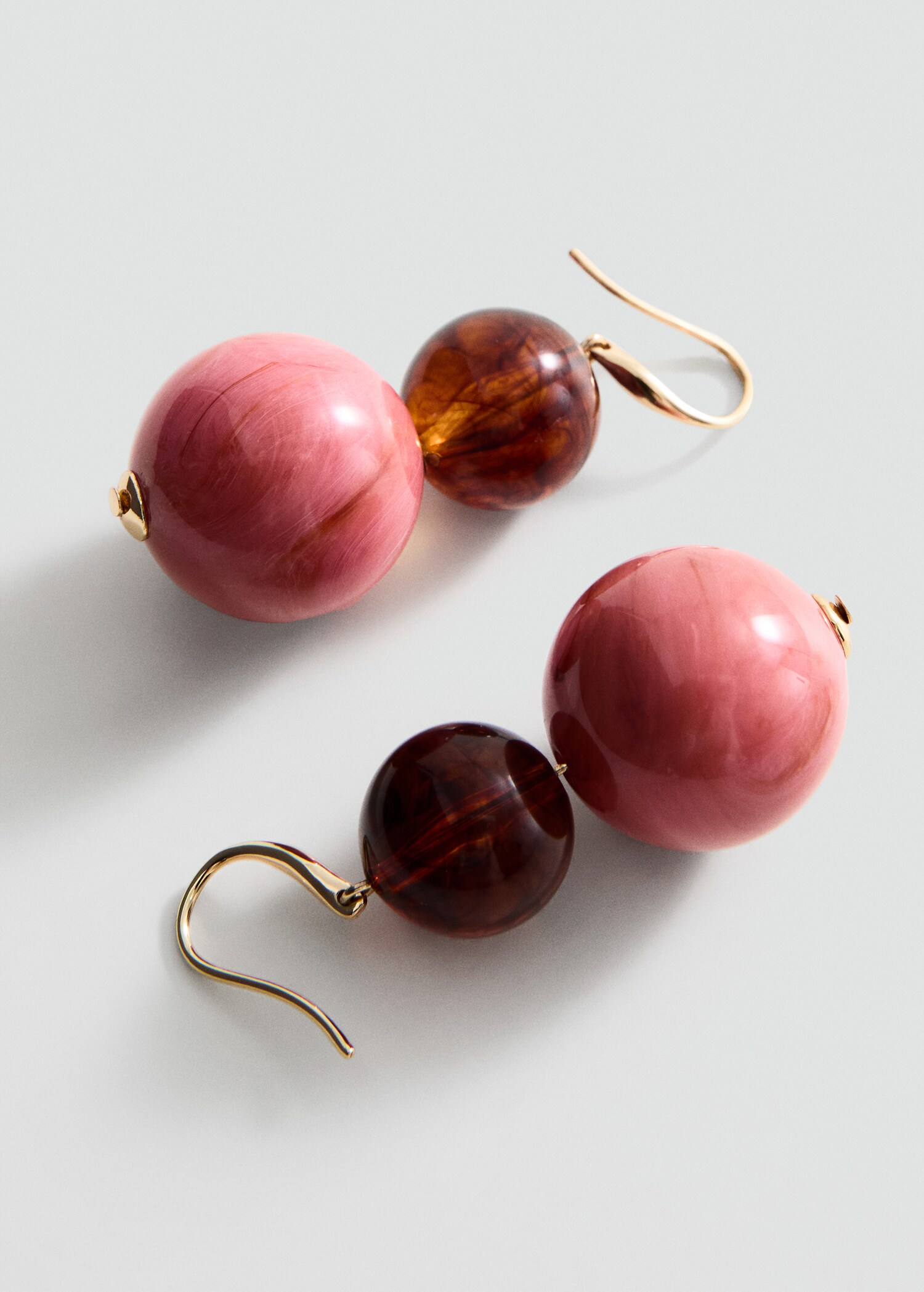 Brincos às bolas combinados - Pormenor do artigo 1