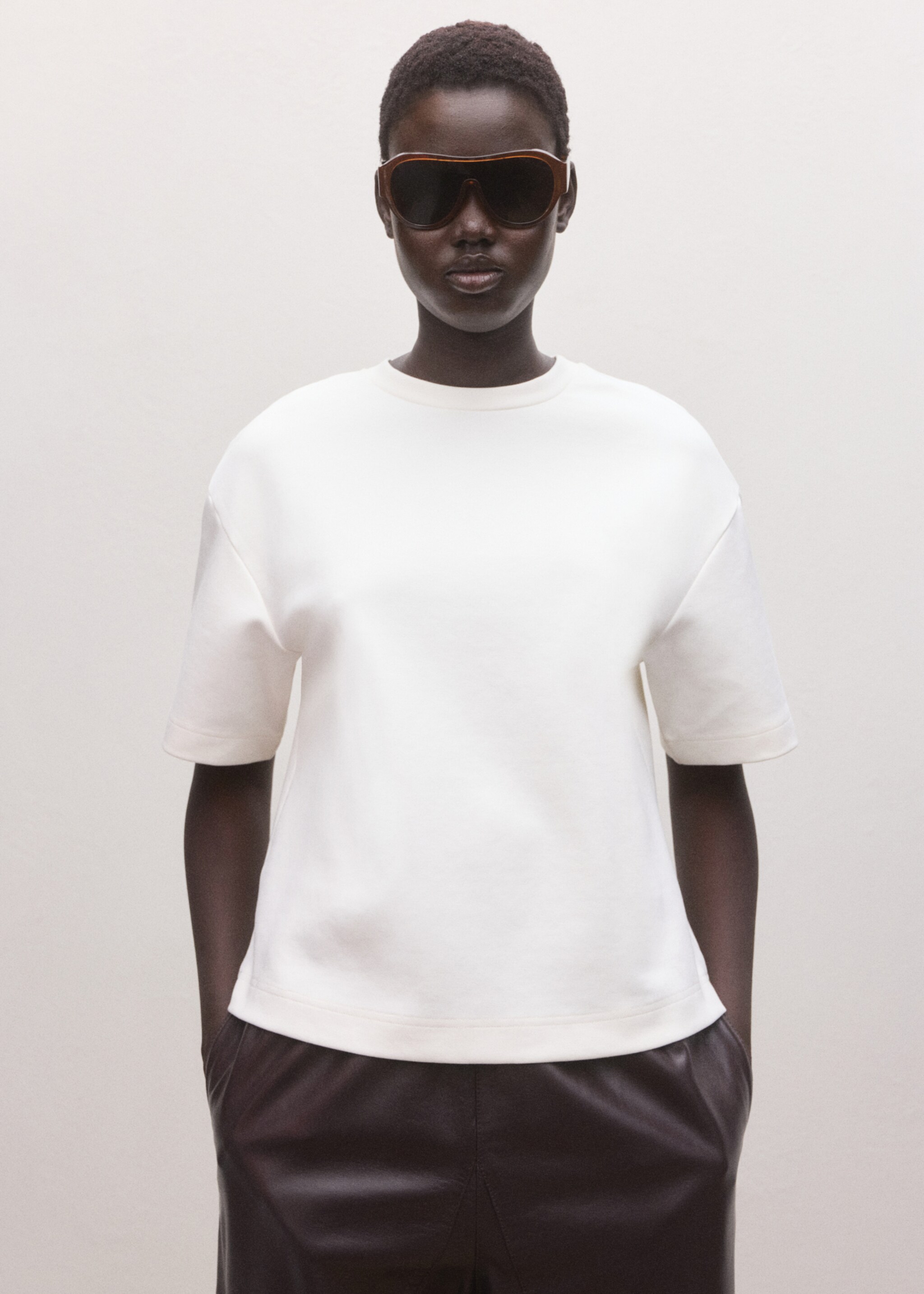 Short-sleeved cotton t-shirt - Medium plane, Off White. Ref: 27014442-00.