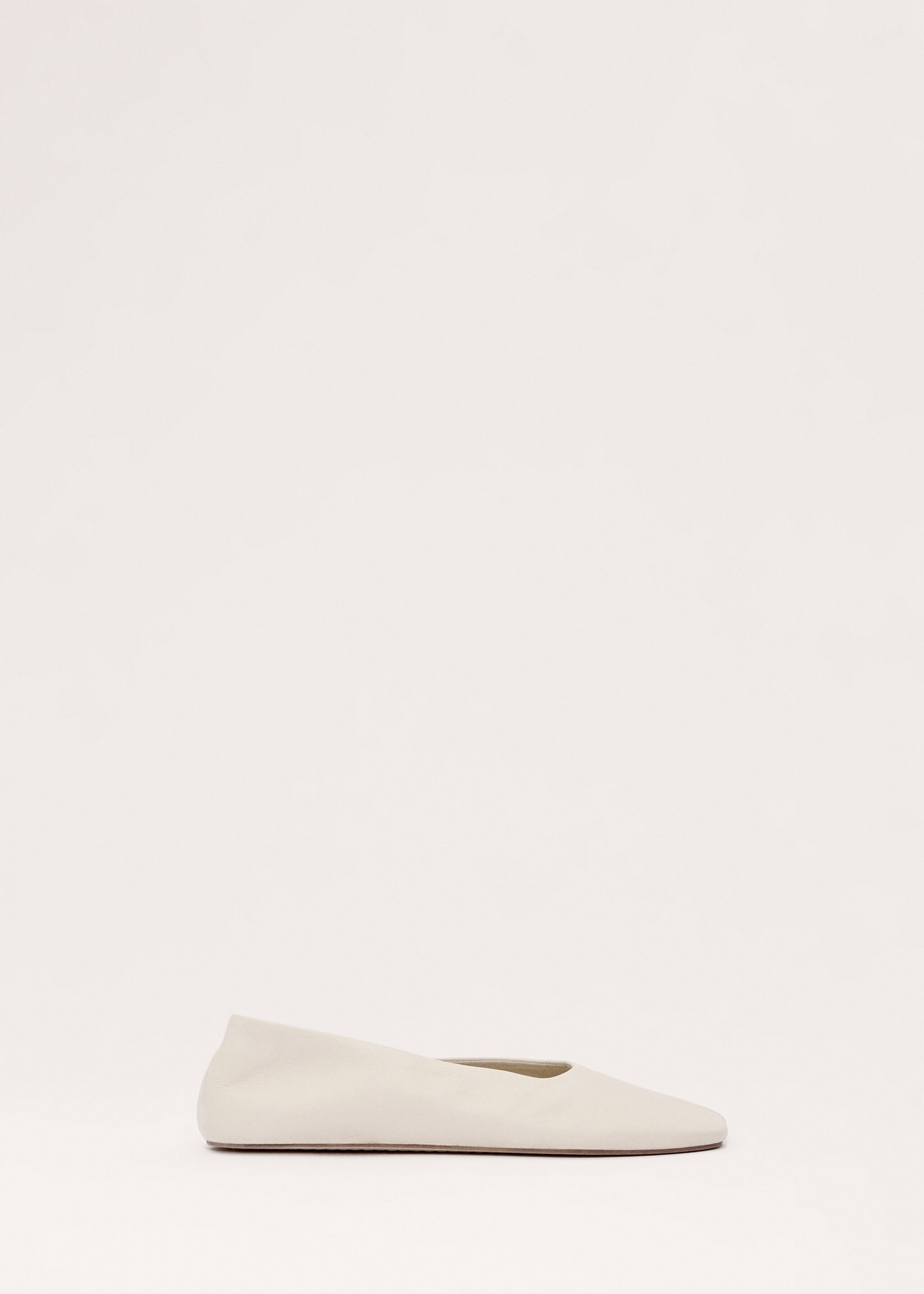 Ballerines 100 % cuir - Article sans modèle, Vanille. Ref: 27014443-00.