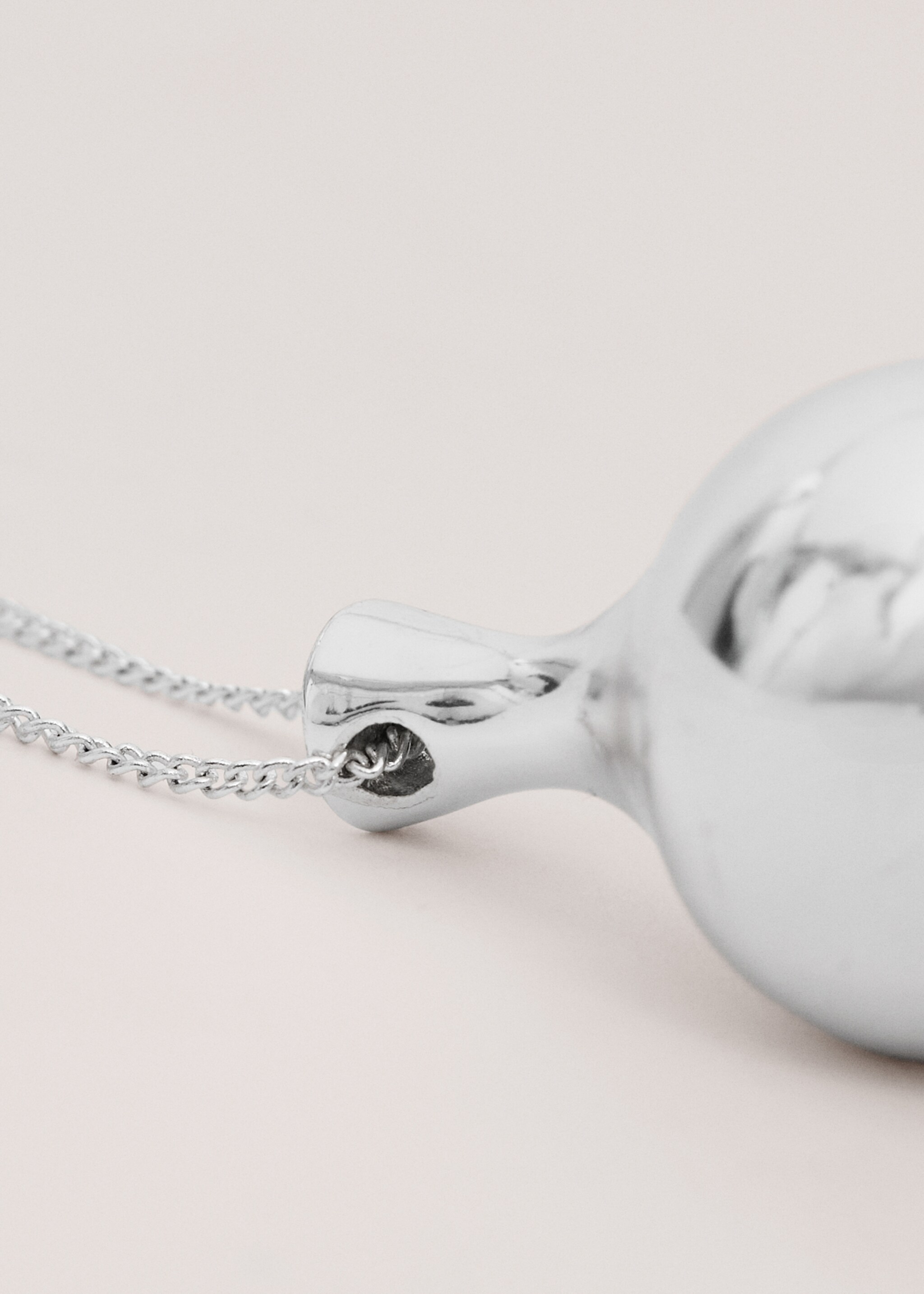 Sphere pendant necklace - Medium plane, Silver. Ref: 27014446-00.