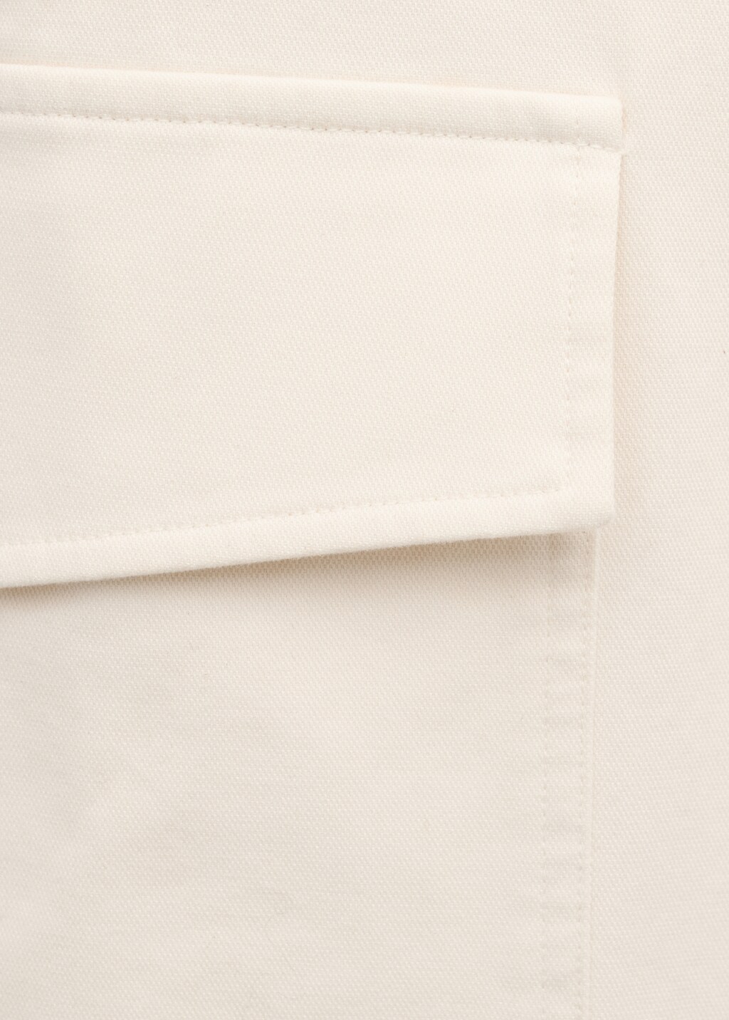 Mid-rise cargo pants with pockets - image 5
