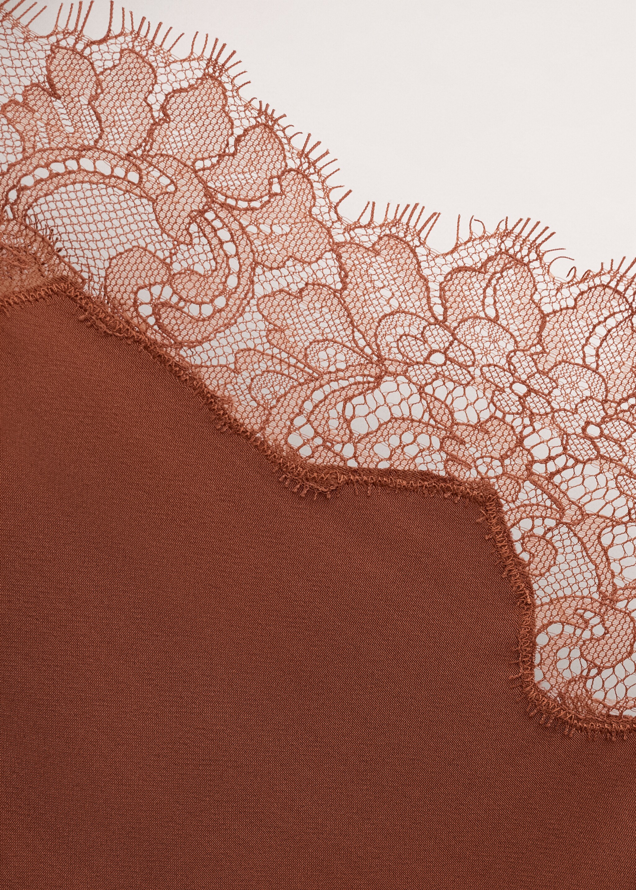 Robe satinée à dentelle asymétrique - Détail de l'article 0, Orange brûlé. Ref: 27014449-00.