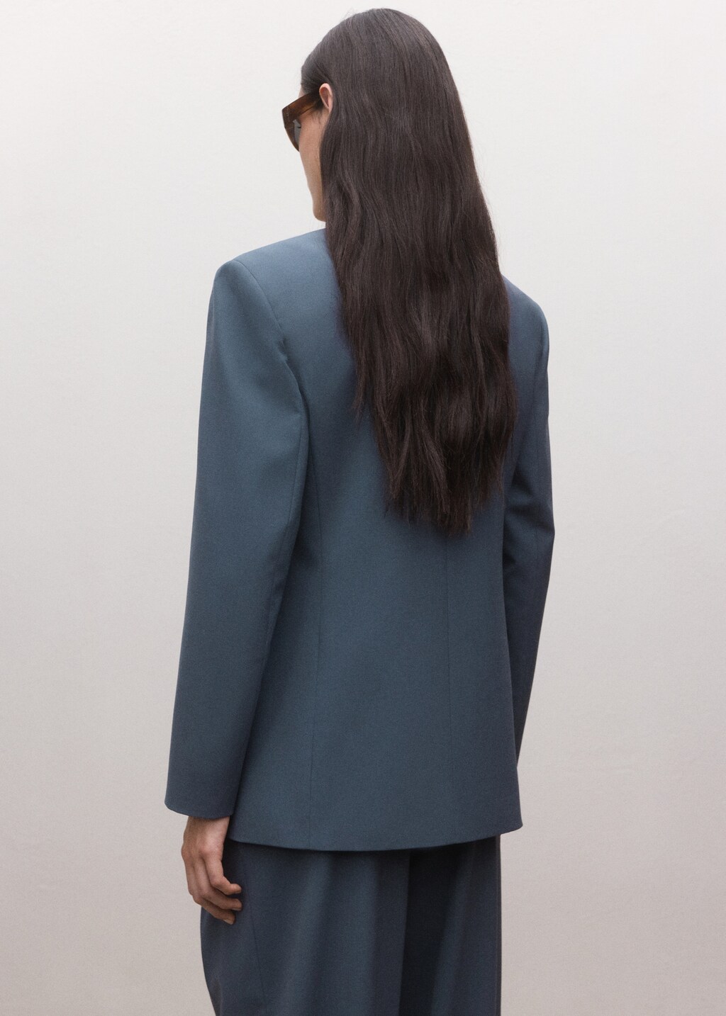 Wool-blend suit blazer - image 2