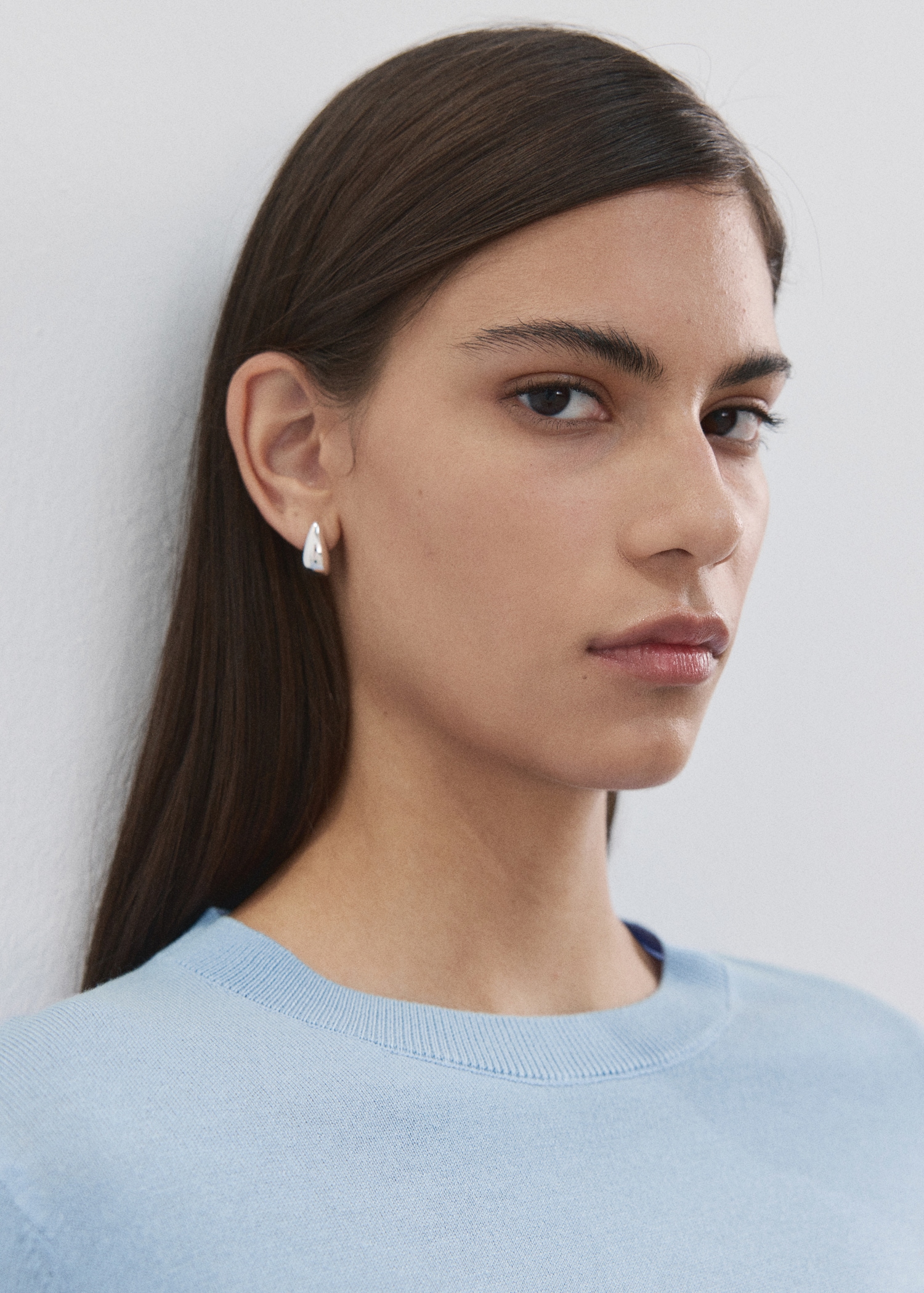 Round-neck knitted sweater - Details of the article 1