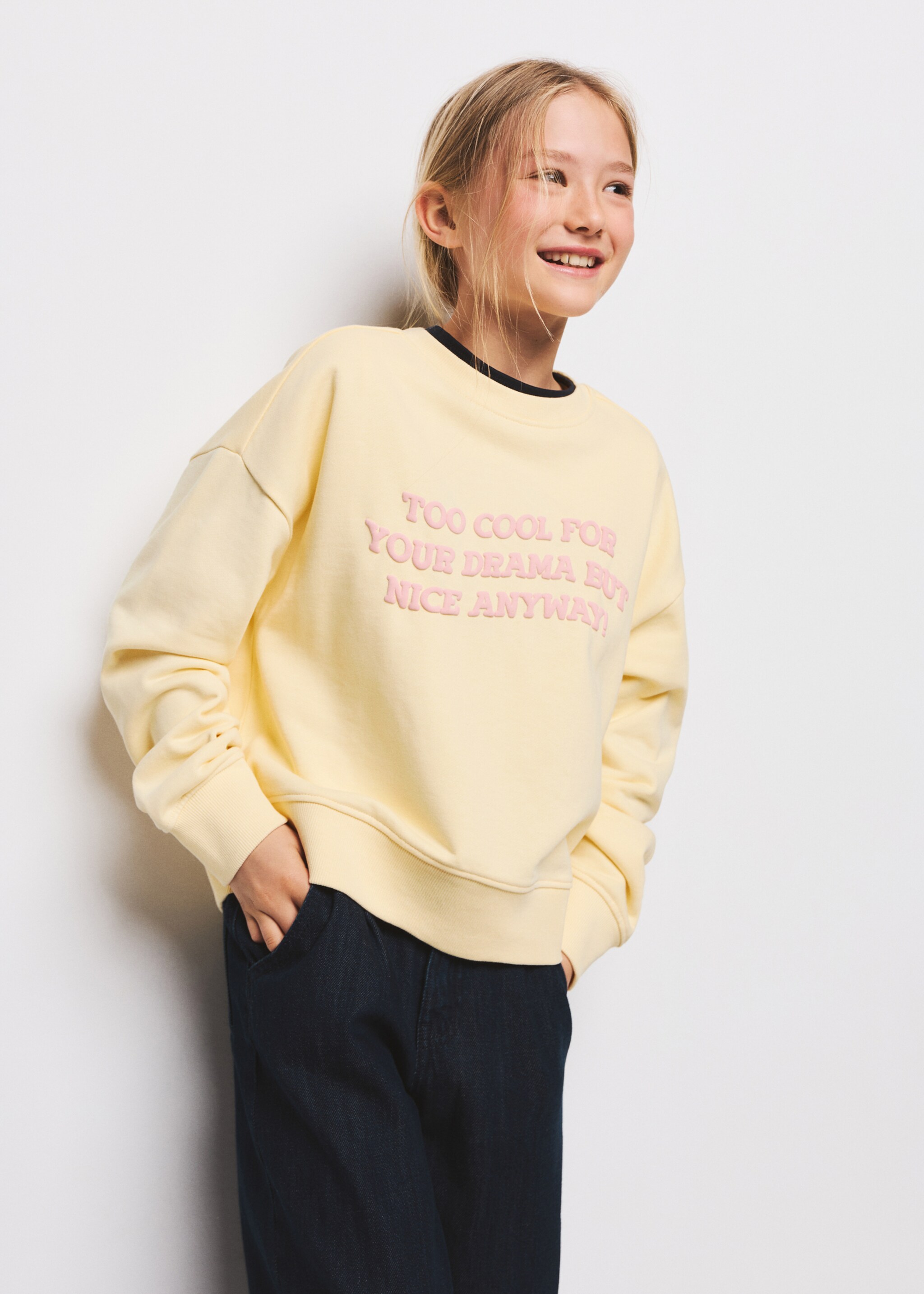 Cotton sweatshirt with text - Medium plane, Pastel Yellow. Ref: 27015149-00.