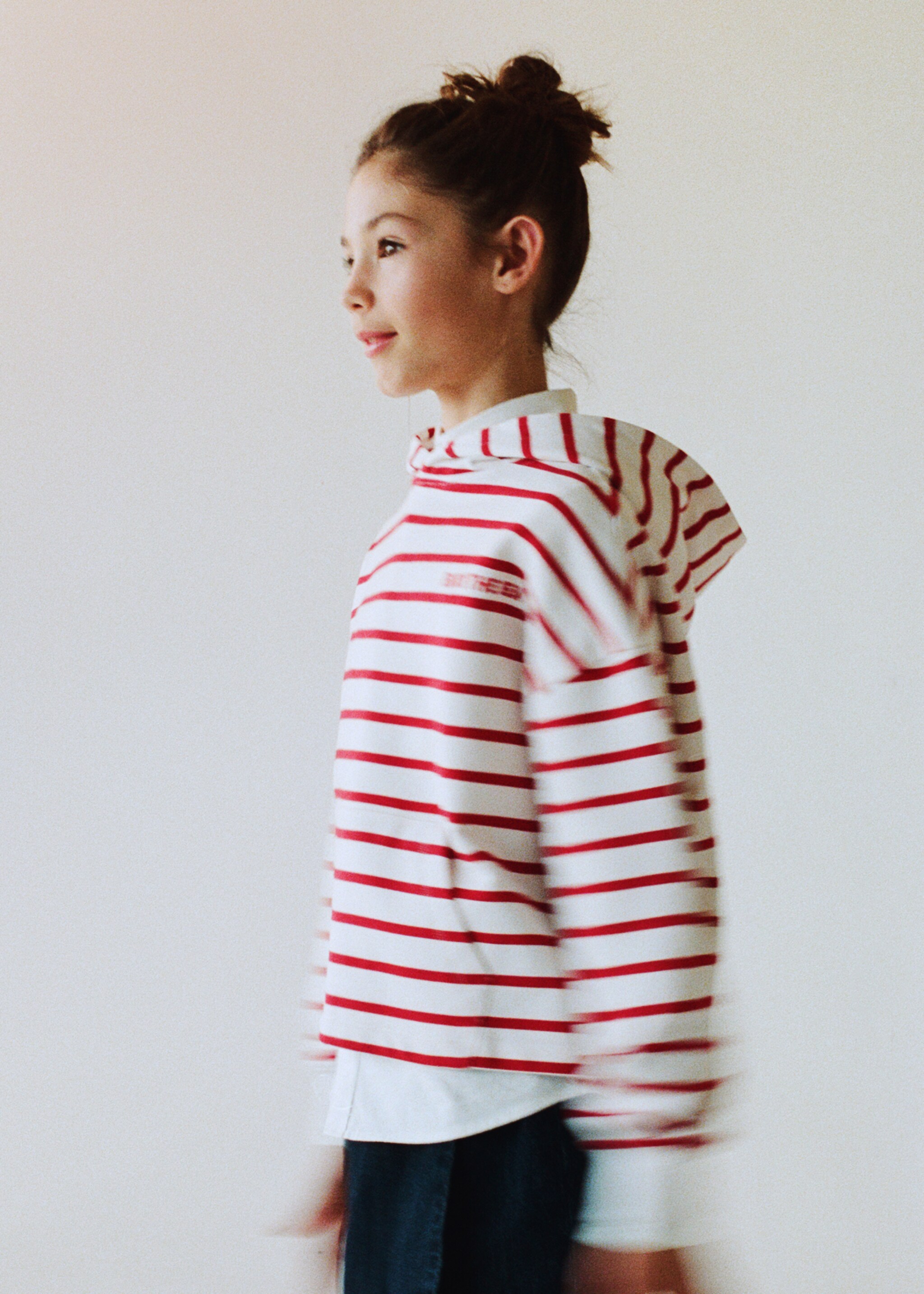 Striped hooded sweatshirt - Details of the article 5, Red. Ref: 27015151-00.