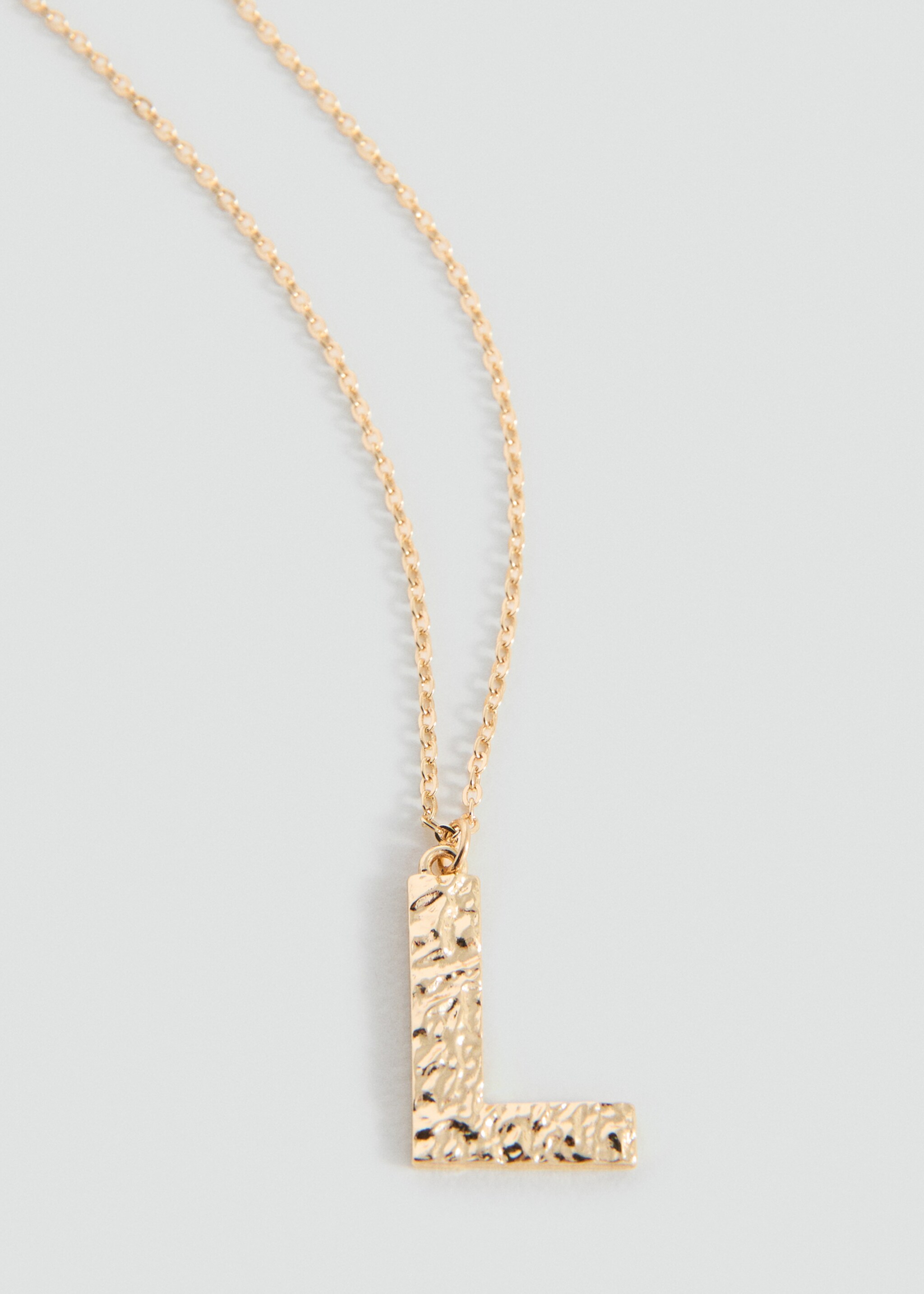 Letter Pendant Necklace - Medium plane, Gold. Ref: 27015168-00.