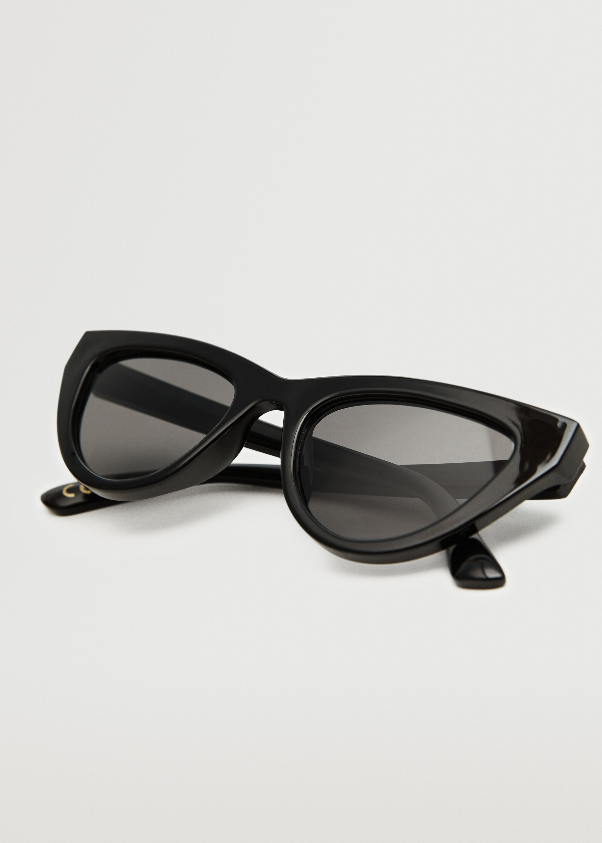 Cat-eye sunglasses - Details of the article 3