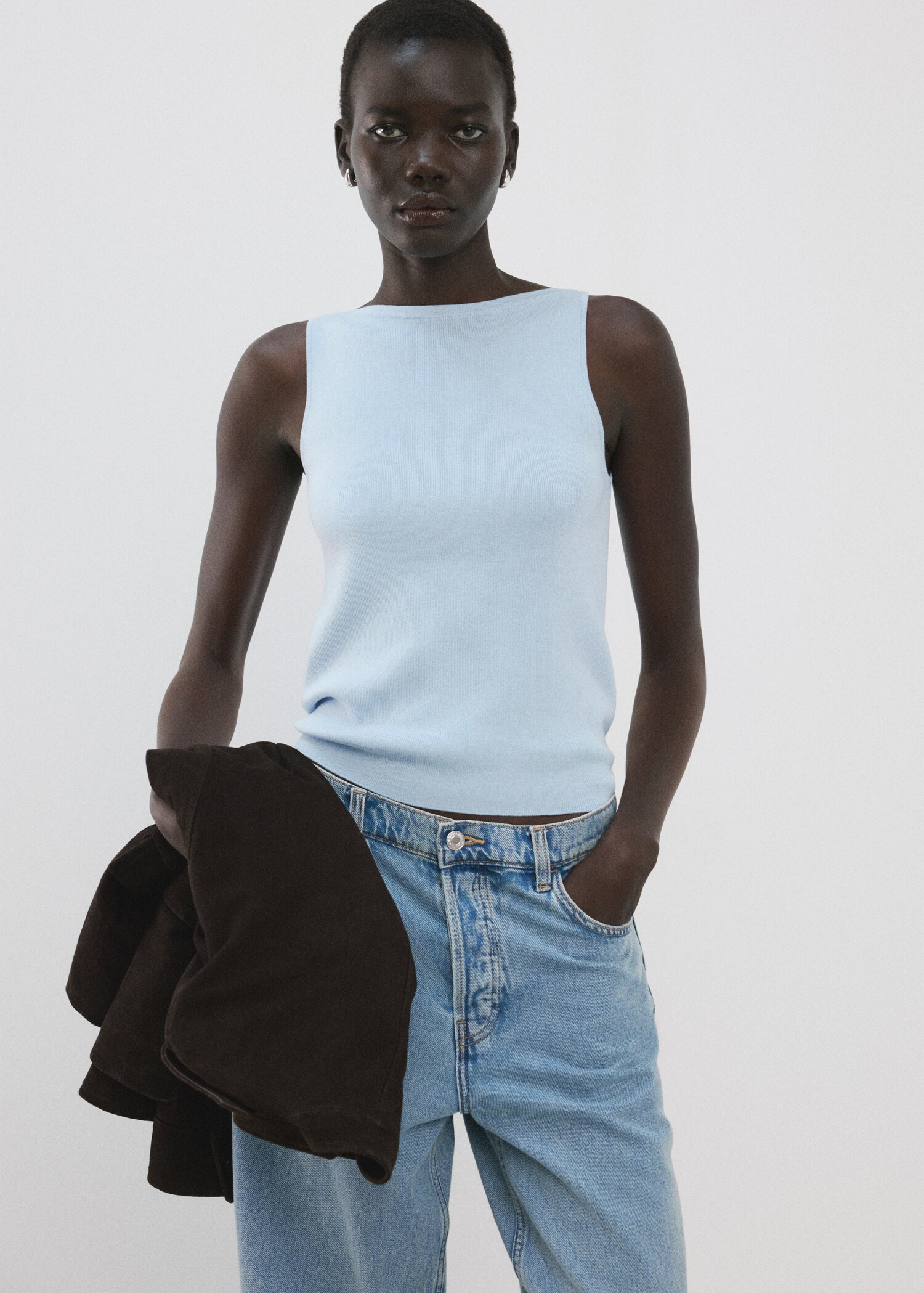 بلوزة شفافة محبوكة - رؤية وسط