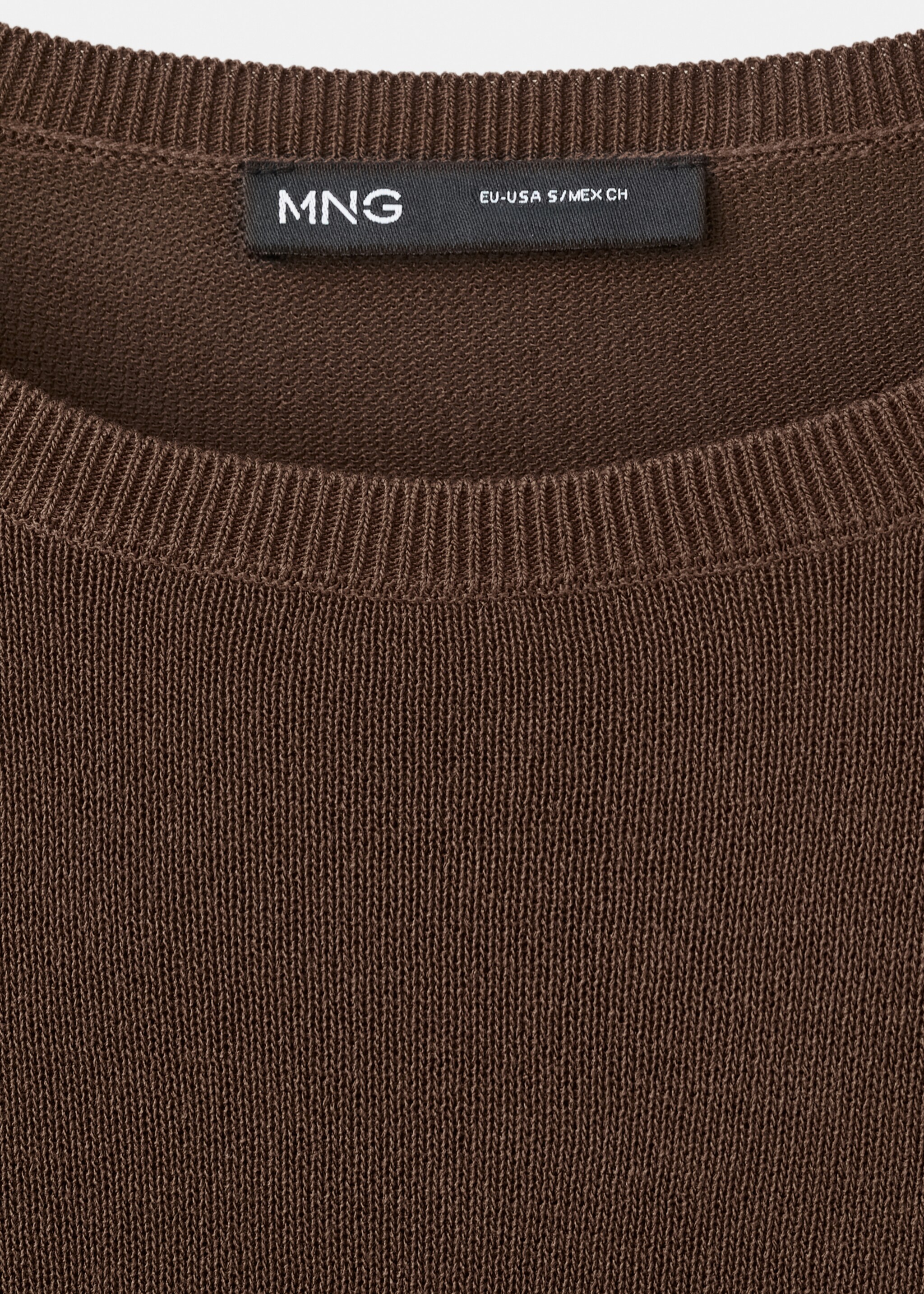 Long-sleeve knitted sweater - Details of the article 8, Chocolate. Ref: 27015822-00.