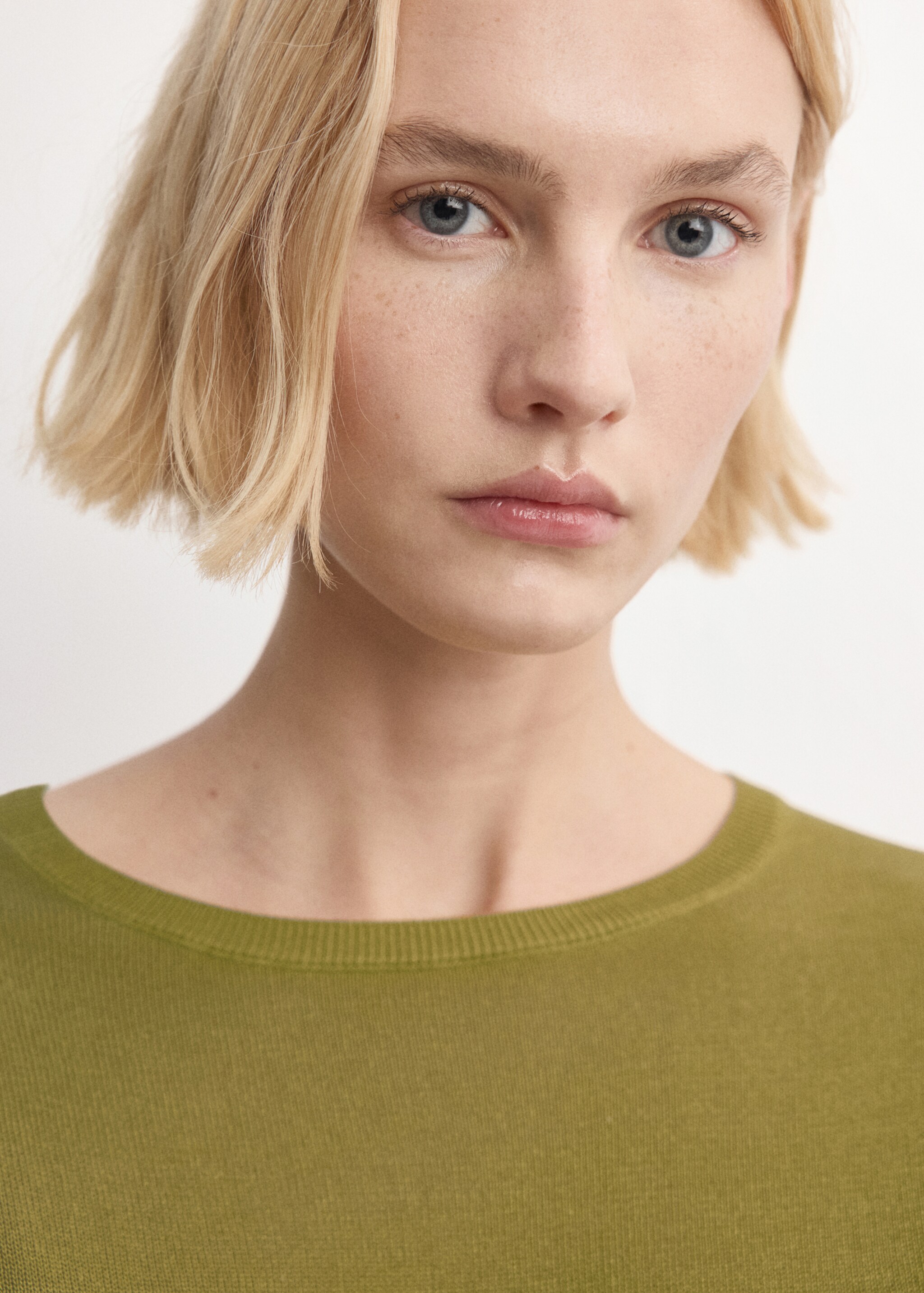 Jersey punto manga larga - Detalle del artículo 1, Verde. Ref: 27015822-00.