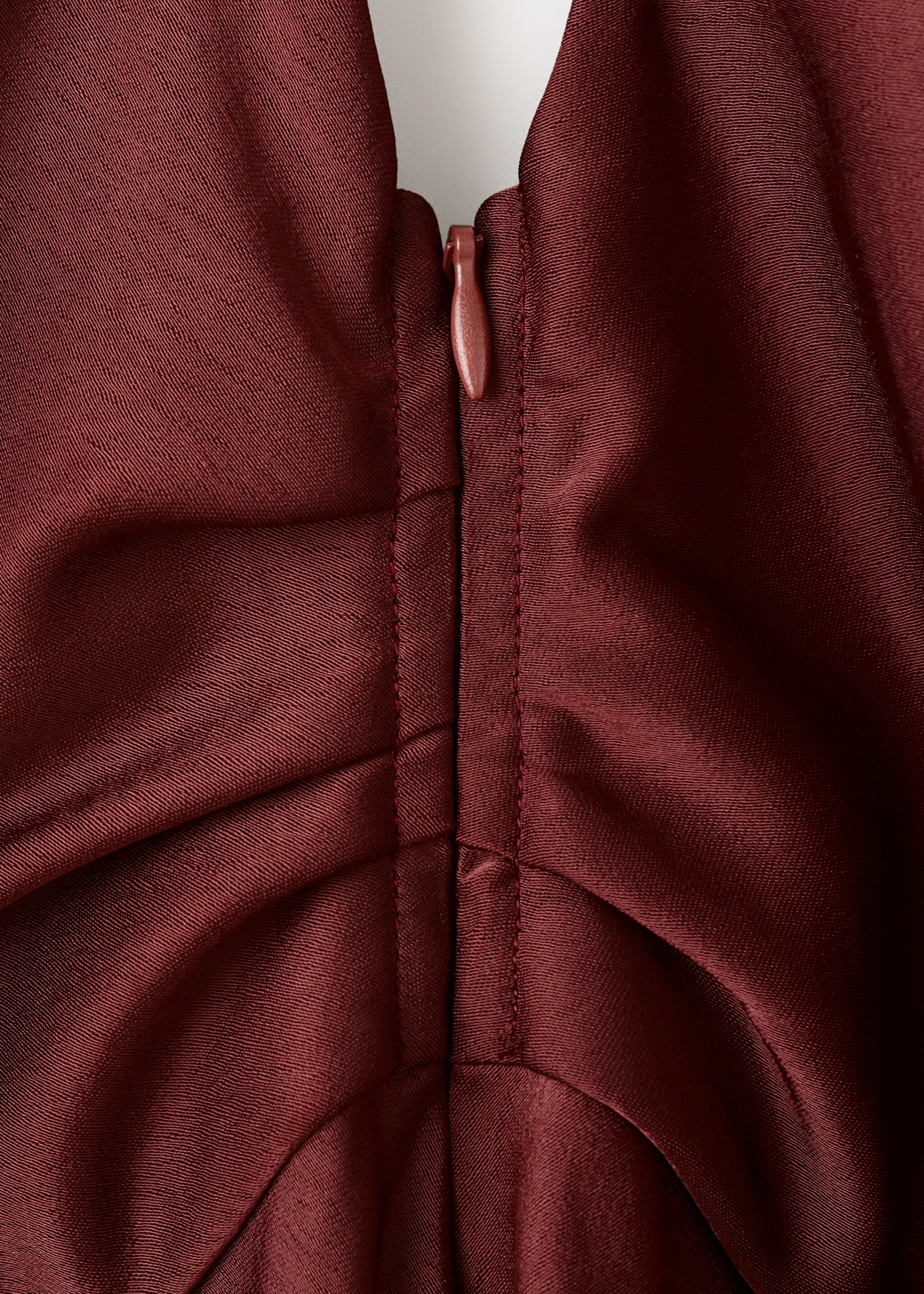 Asymmetrical flared dress - Details of the article 0, Burgundy. Ref: 27015828-00.