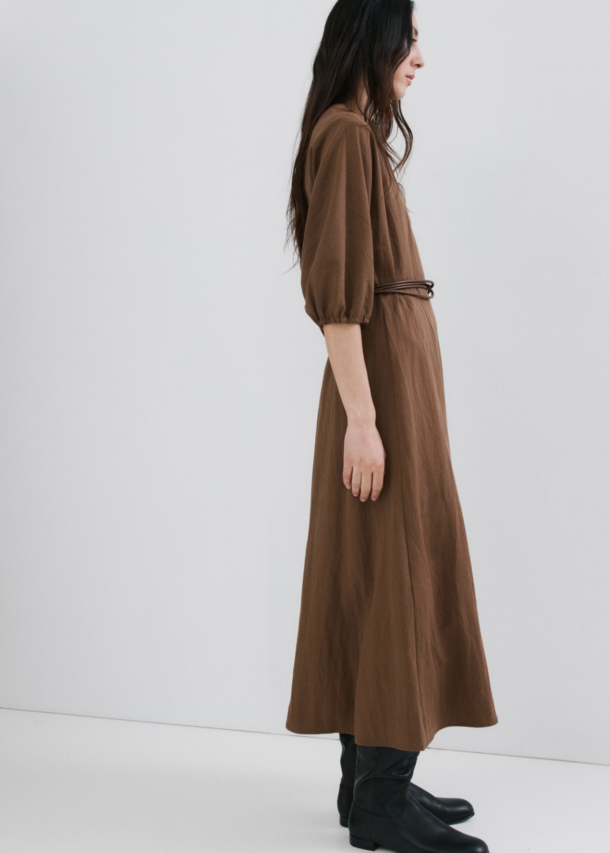 Lyocell dress with belt - Details of the article 2, Brown. Ref: 27015831-00.