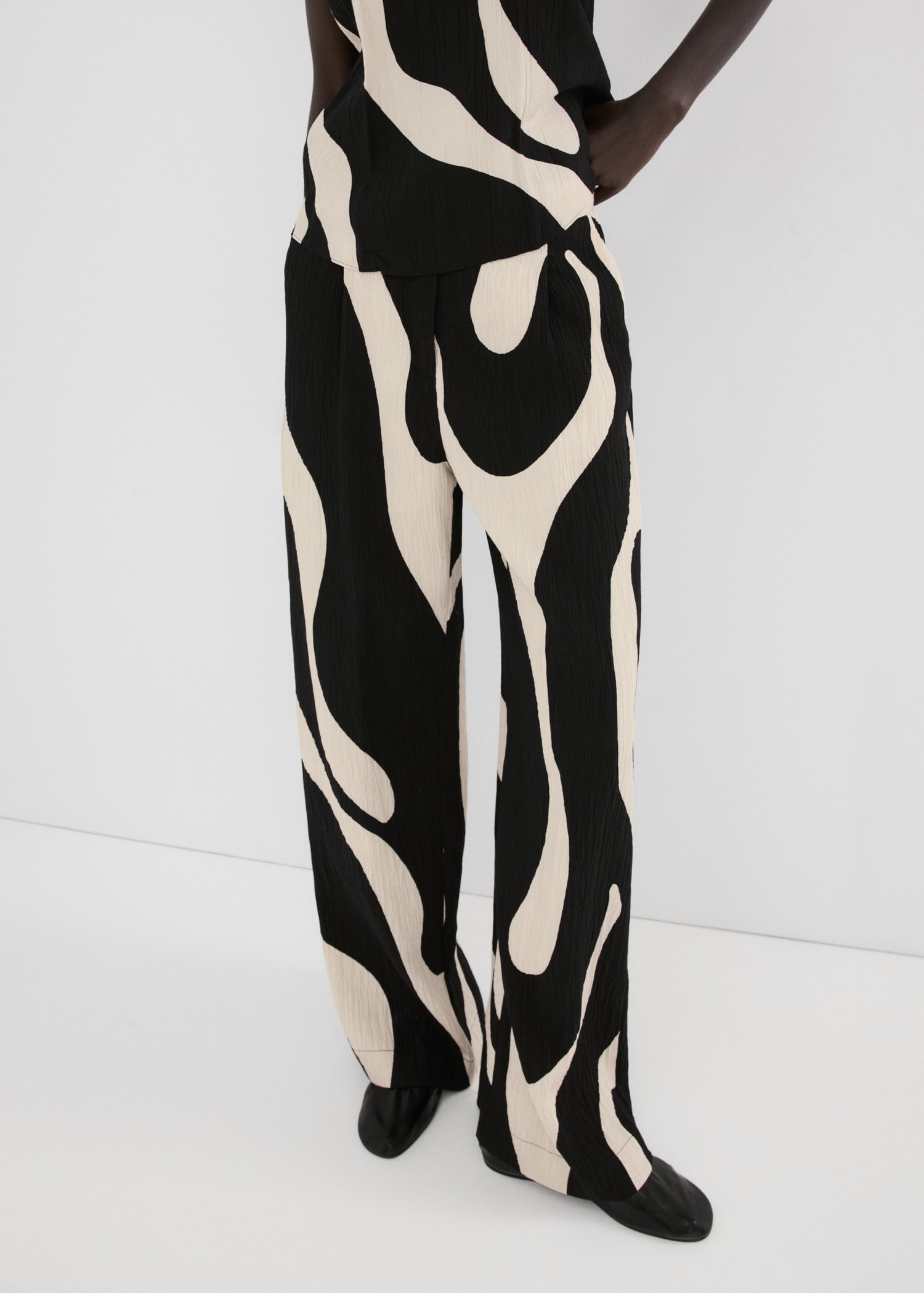 Pantalon droit imprimé - Plan moyen