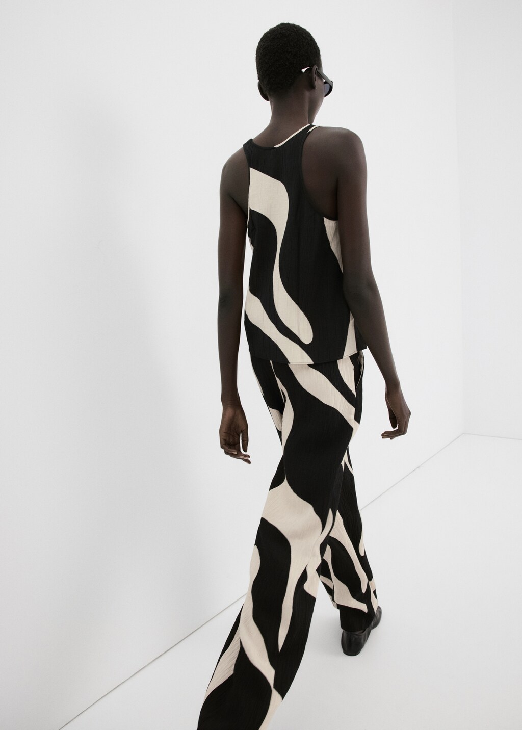 Printed straight pants