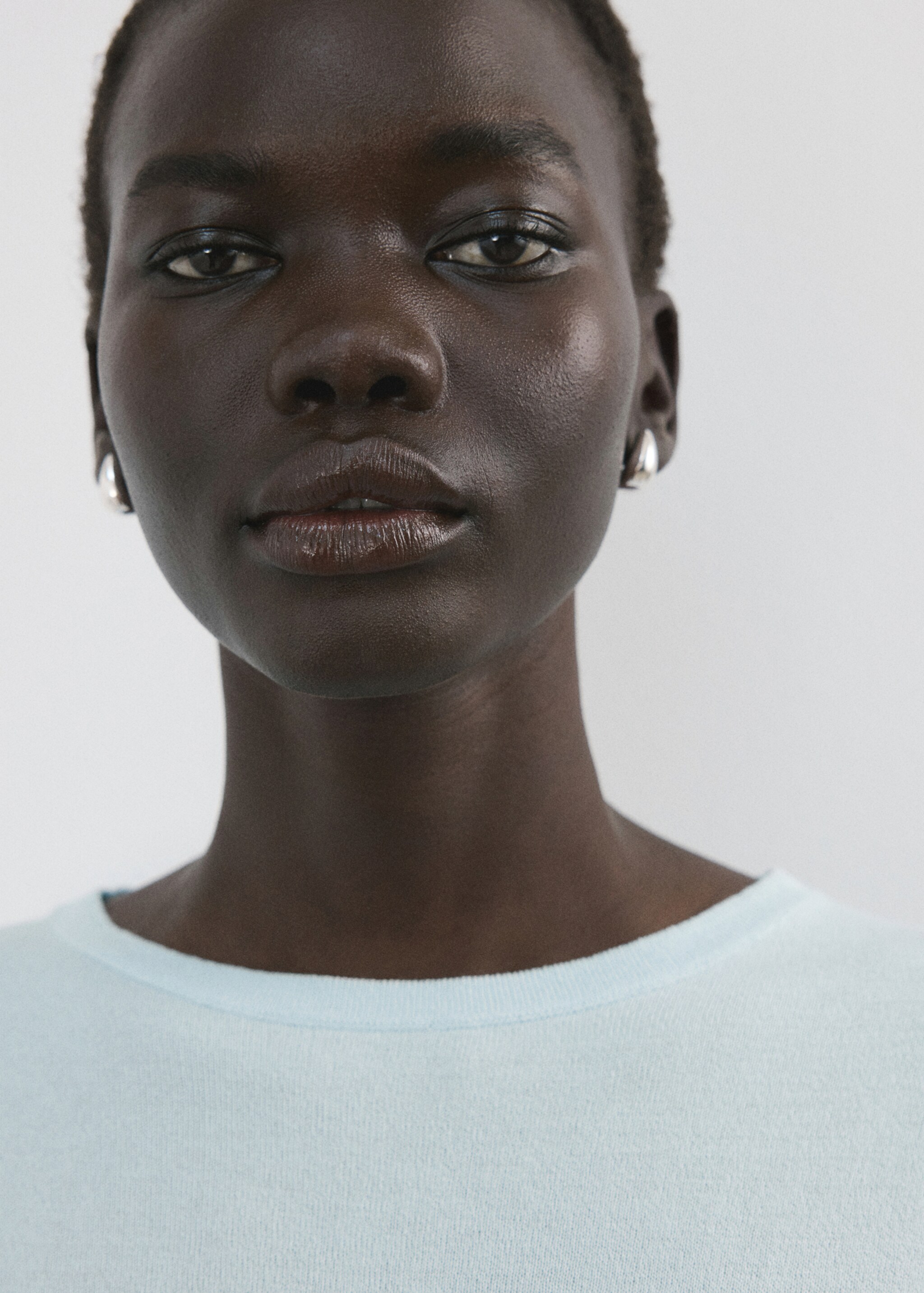 Bow knit sweater - Details of the article 1, Sky Blue. Ref: 27015842-00.