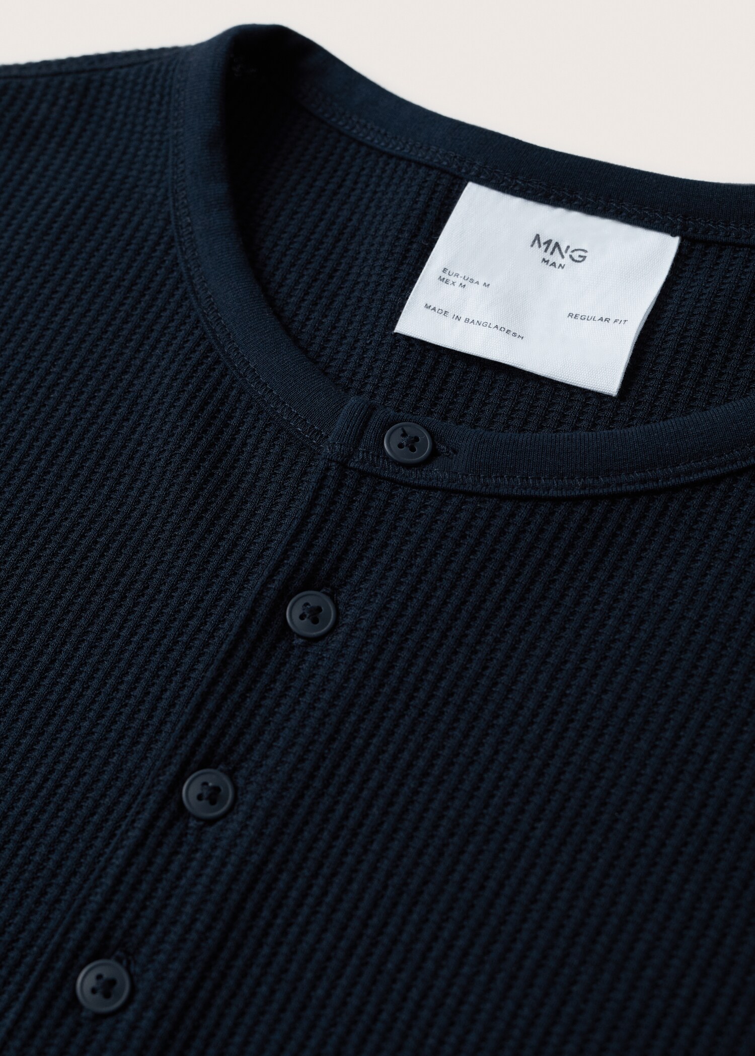 Henley T-shirt - Details of the article 7