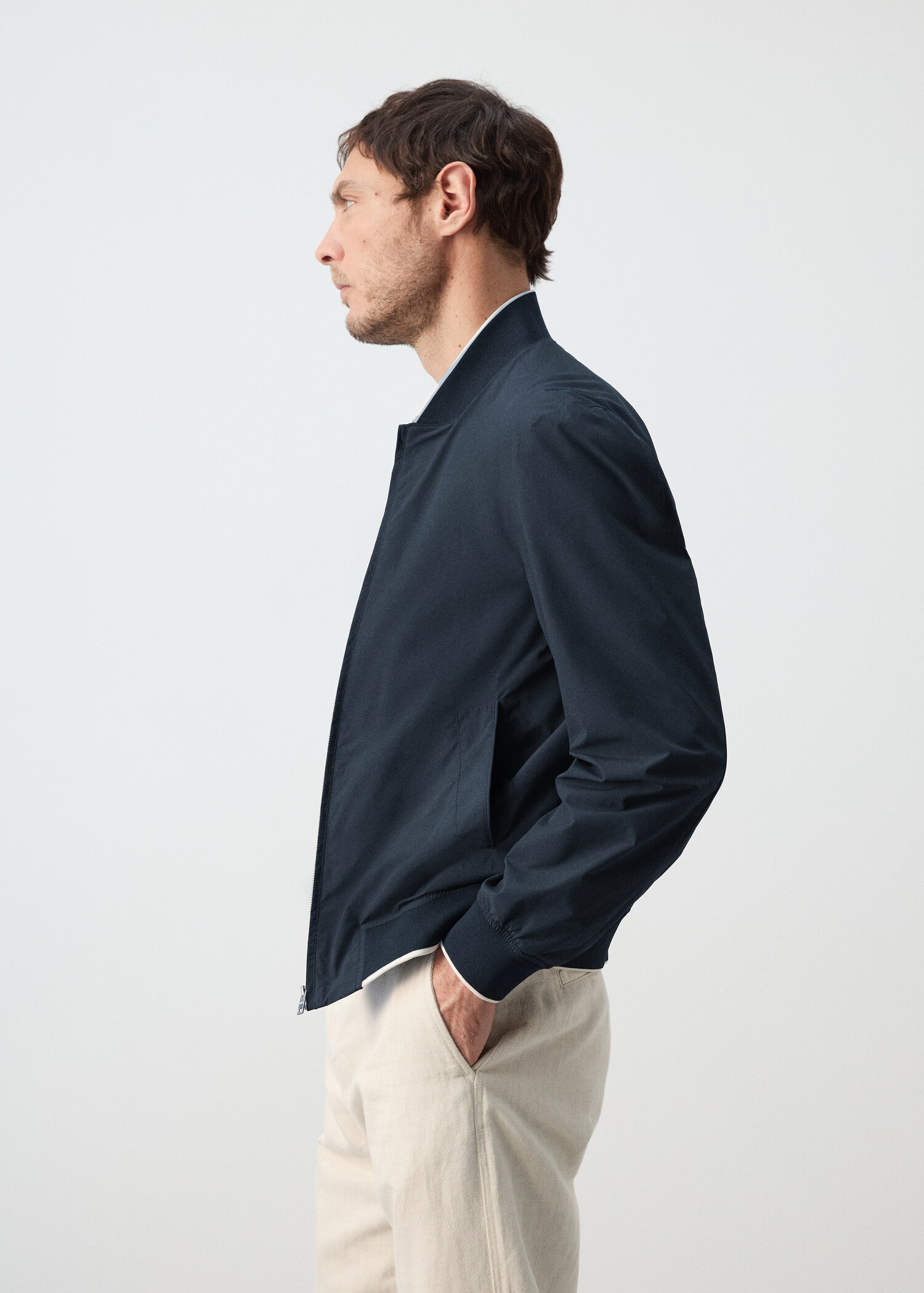 Lightweight water-repellent bomber jacket - Details of the article 6