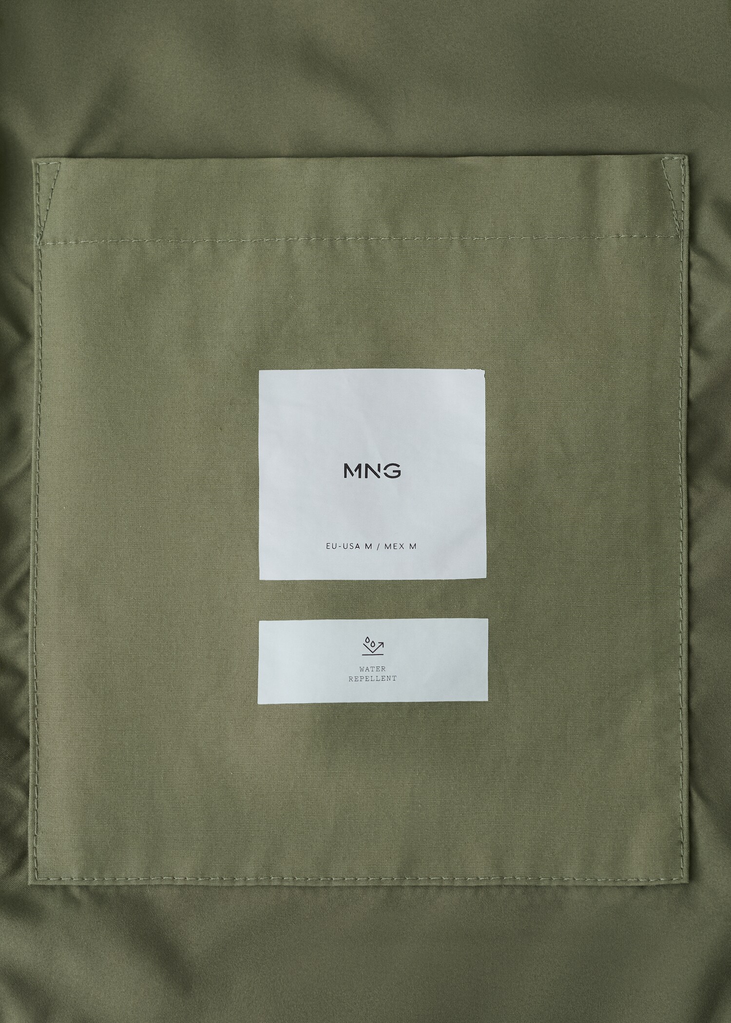 Water-repellent bomber jacket with detachable hood - Details of the article 0