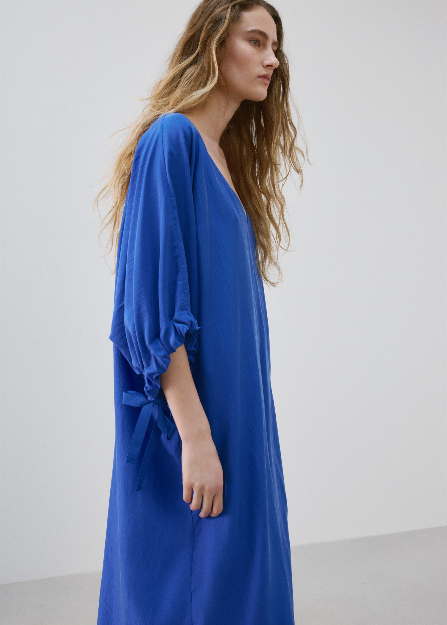 Seiden-Nachthemd mit Puffärmeln - Mittlere Ansicht