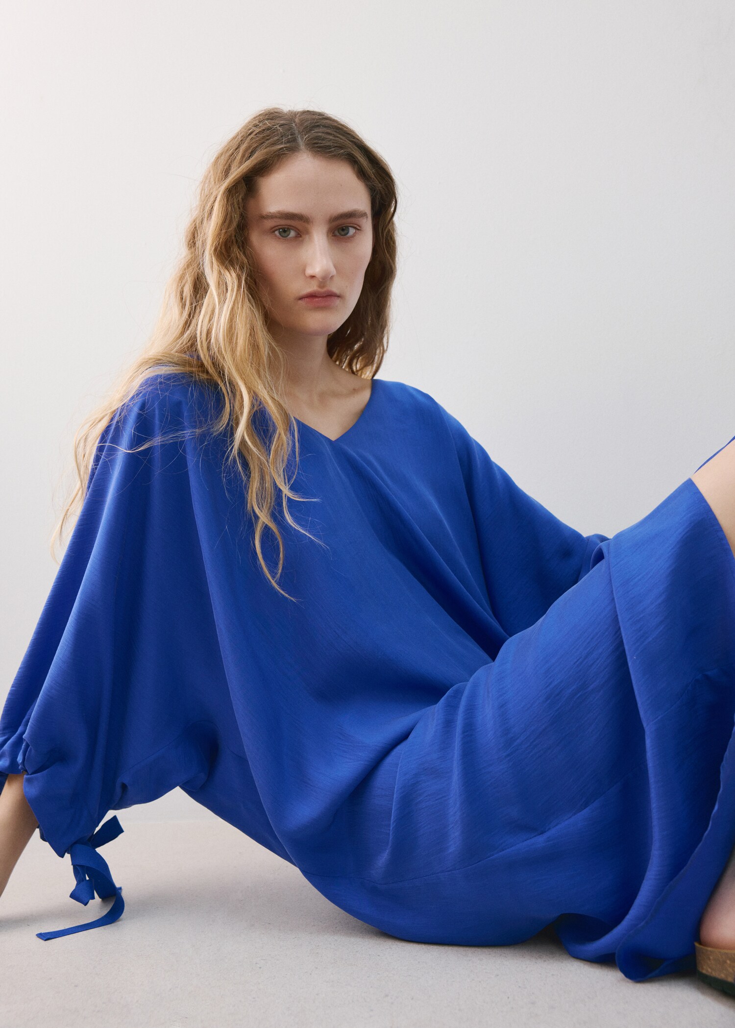 Seiden-Nachthemd mit Puffärmeln - Detail des Artikels 2