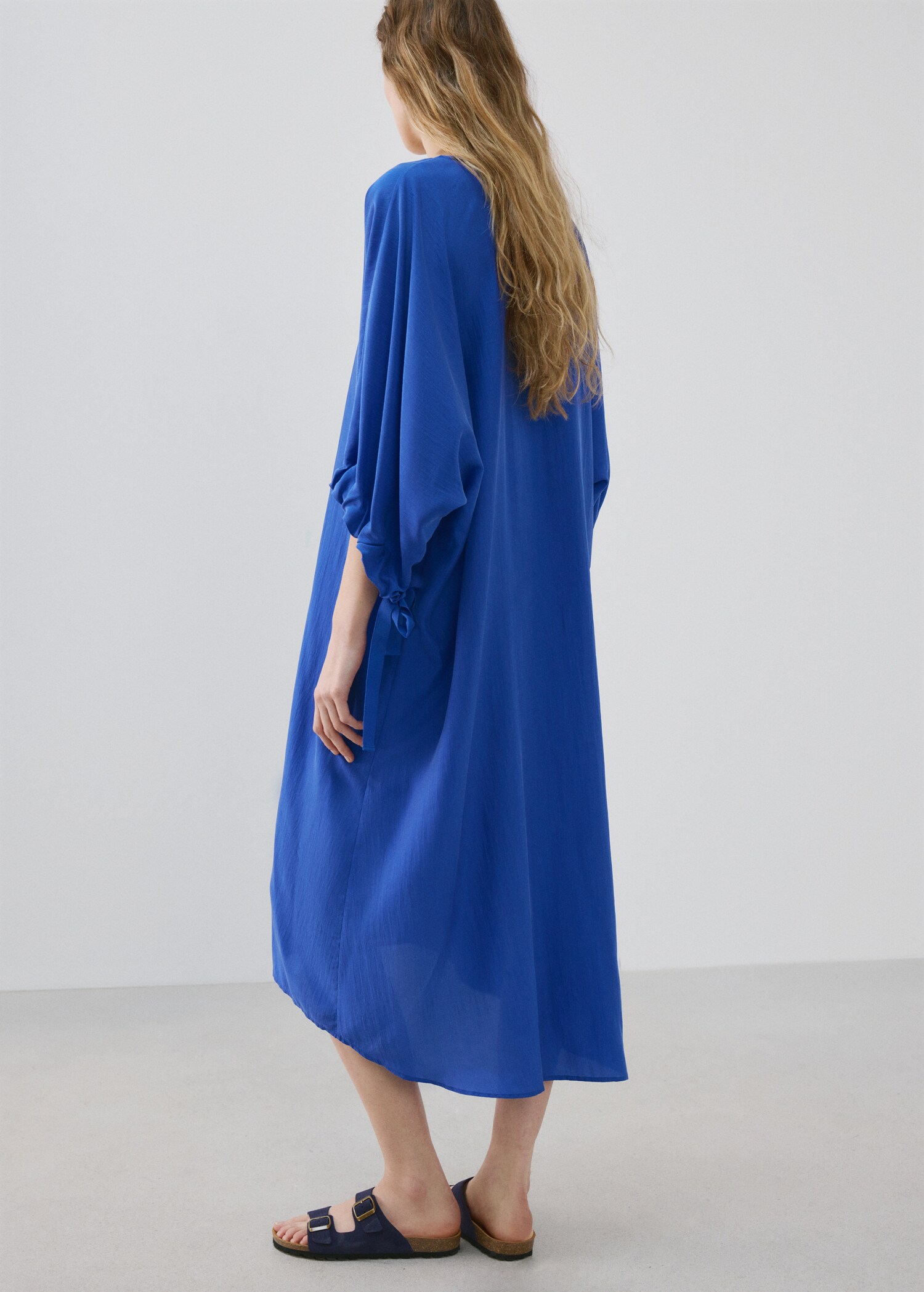 Seiden-Nachthemd mit Puffärmeln - Rückseite des Artikels