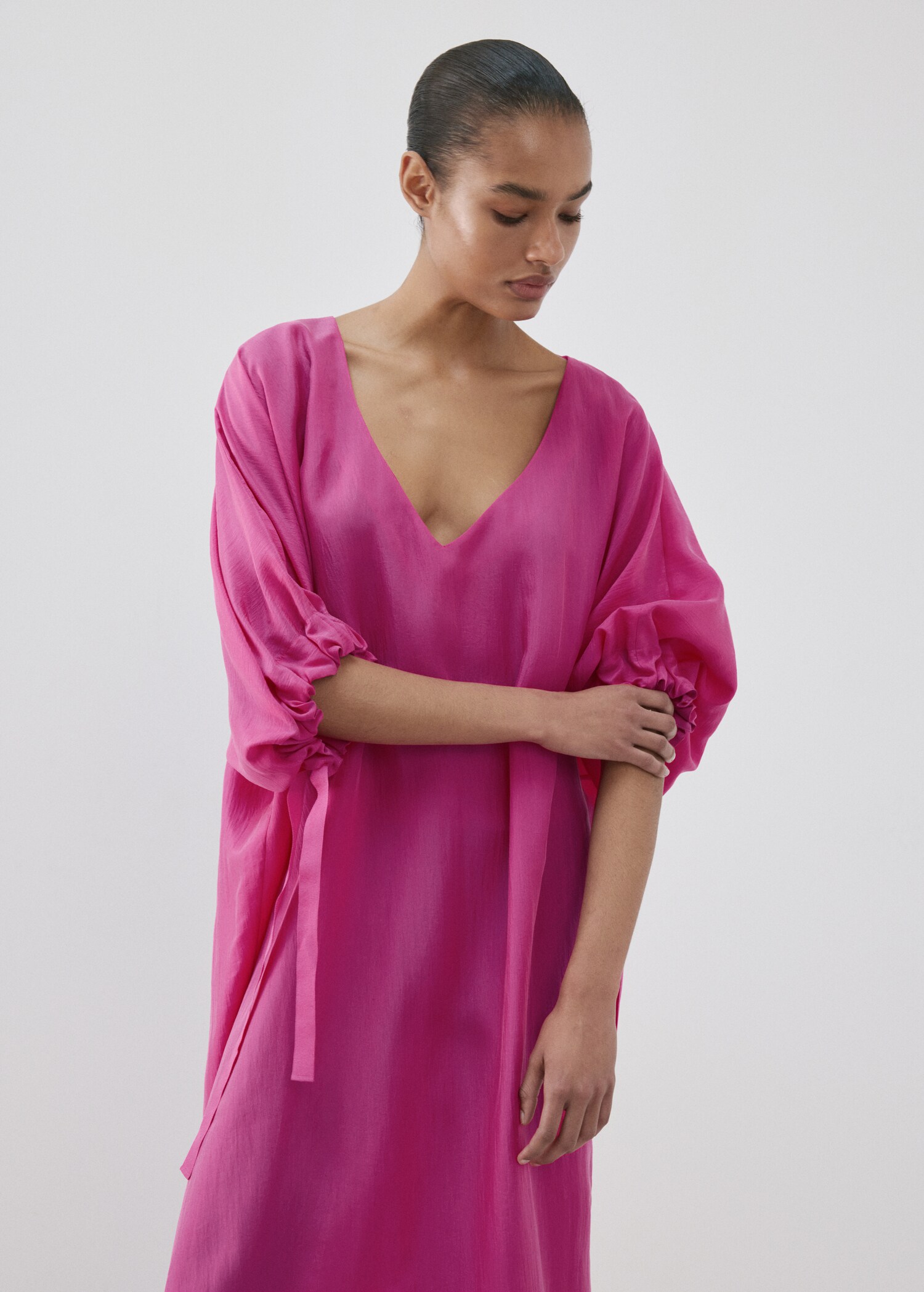 Seiden-Nachthemd mit Puffärmeln - Mittlere Ansicht