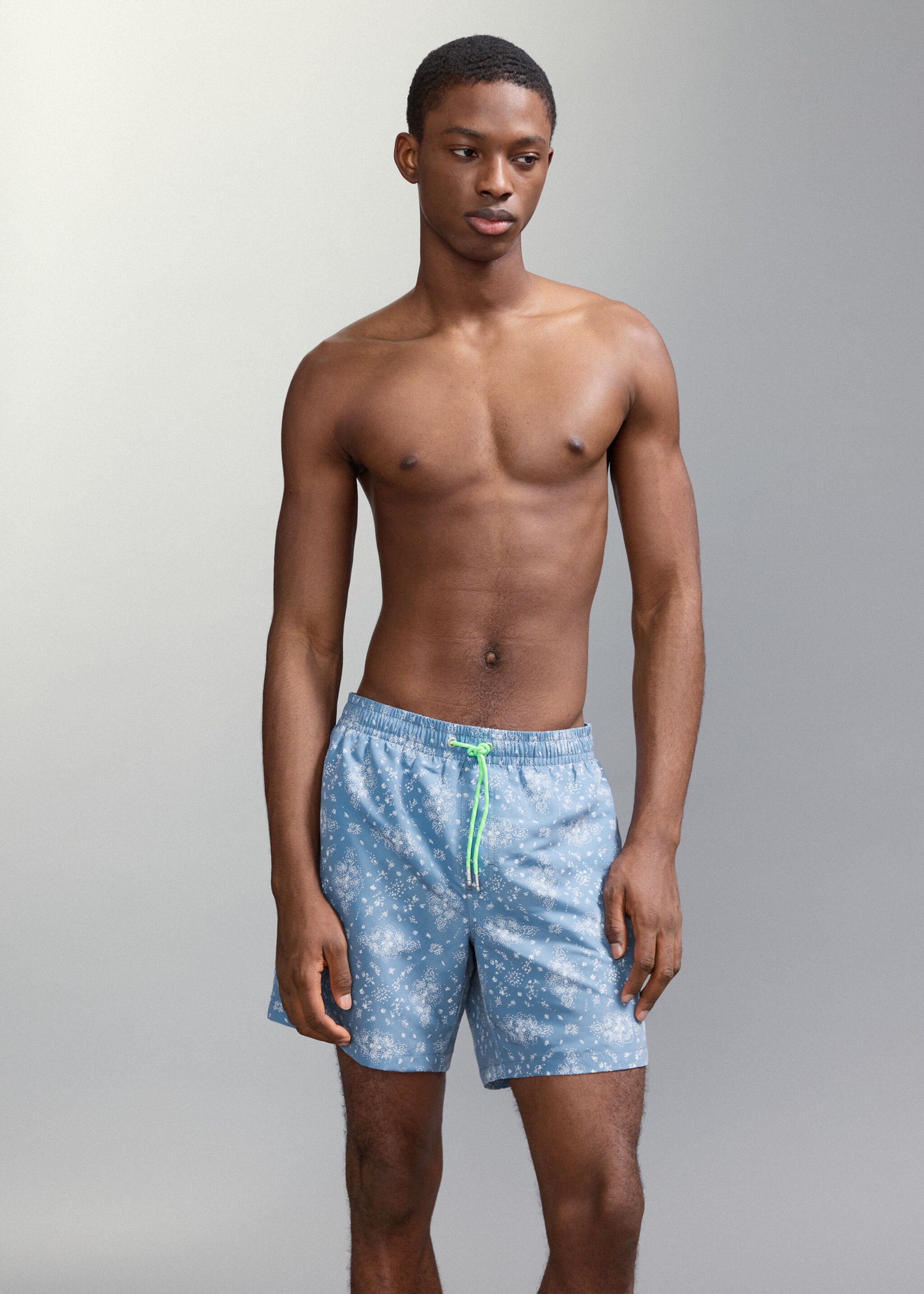 Printed swimming trunks - Details of the article 1, Blue. Ref: 27015994-00.