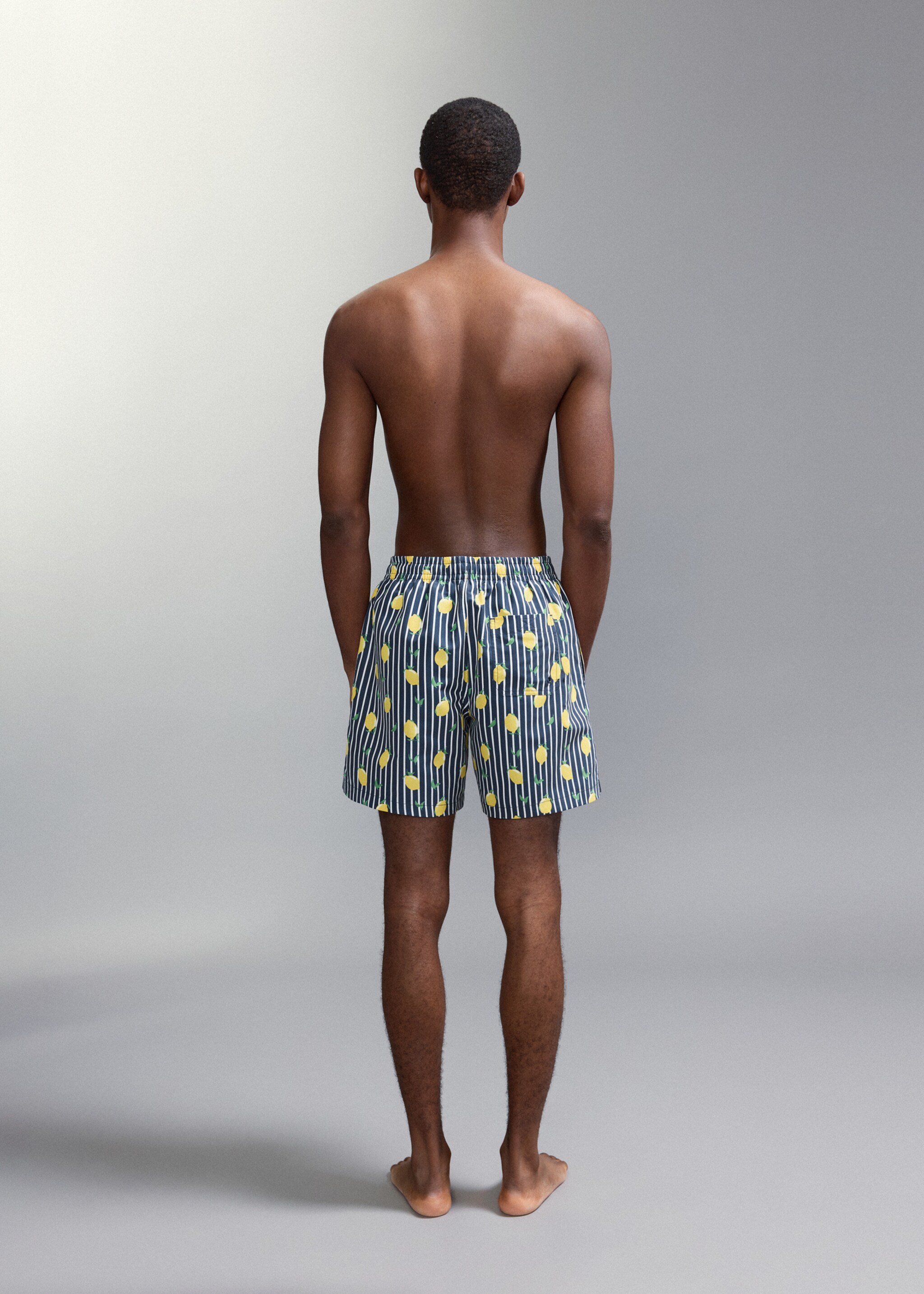 Lemon-print swimming trunks - Reverse of the article, Navy. Ref: 27015997-00.