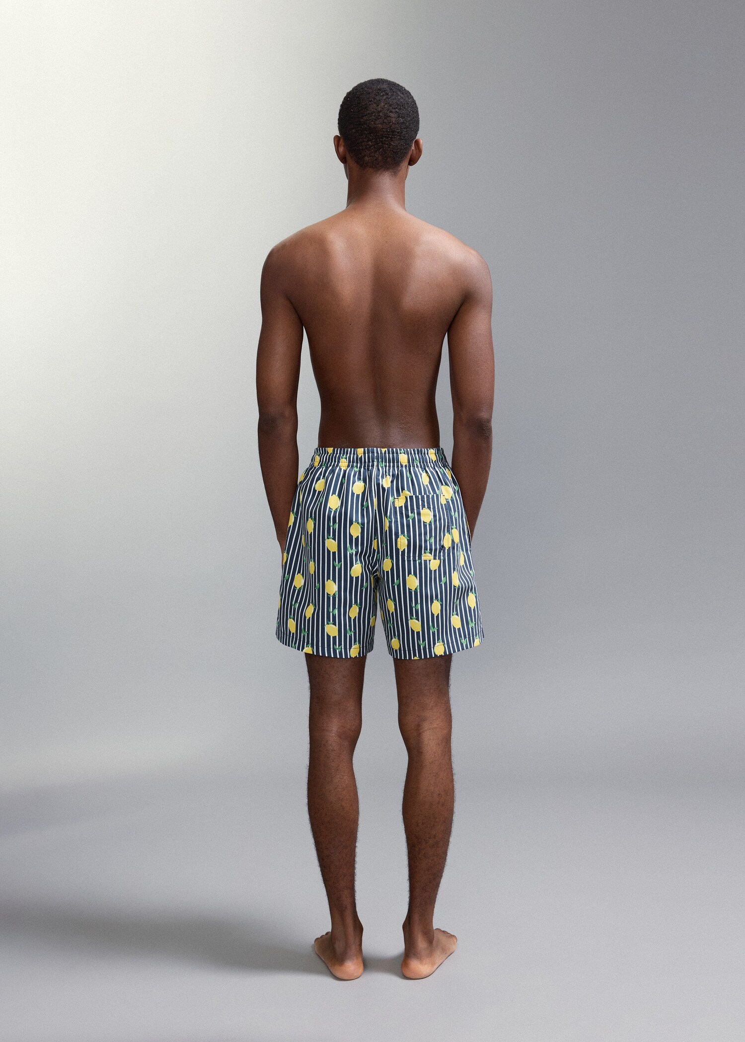 Lemon-print swimming trunks - Reverse of the article