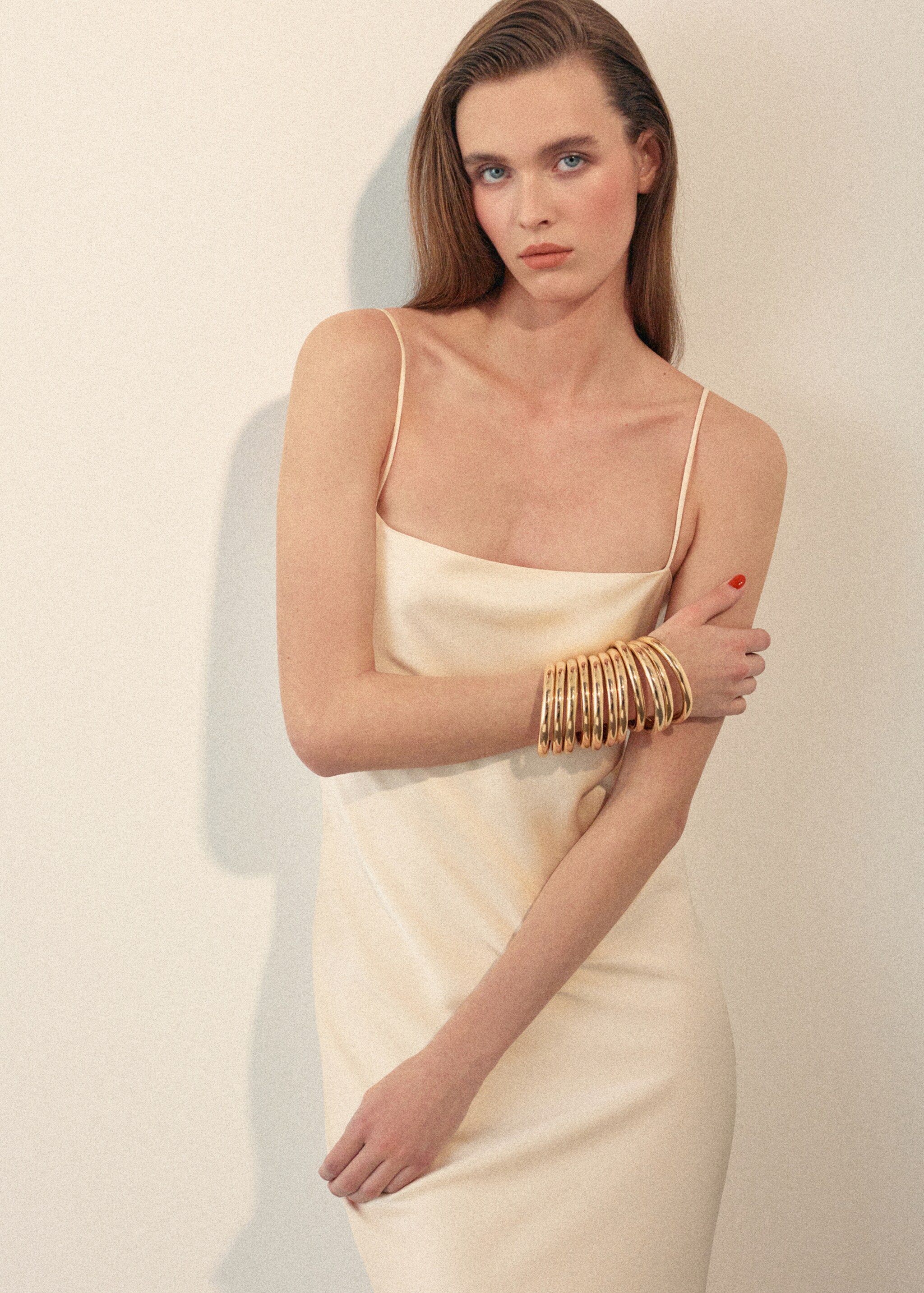 Robe longue style lingerie - Plan moyen, Écru. Ref: 27016001-00.