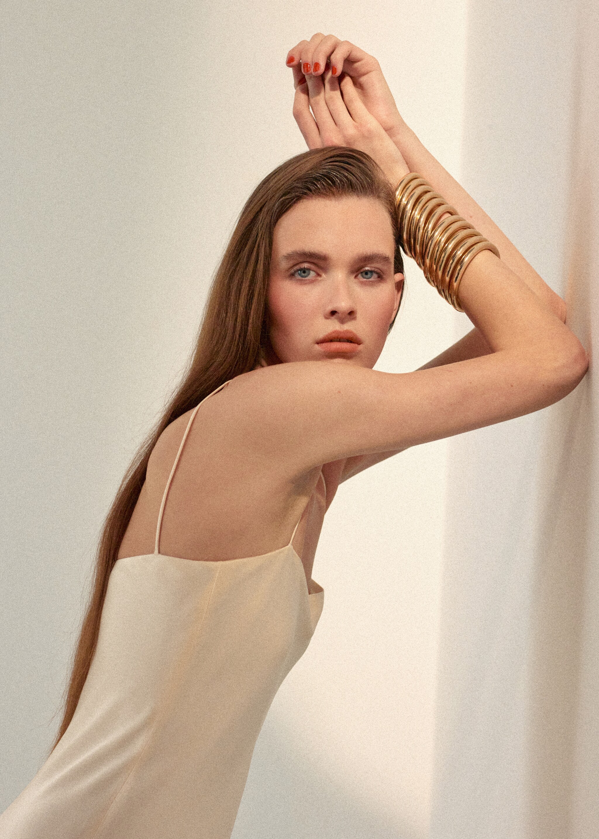 Robe longue style lingerie - Détail de l'article 1, Écru. Ref: 27016001-00.