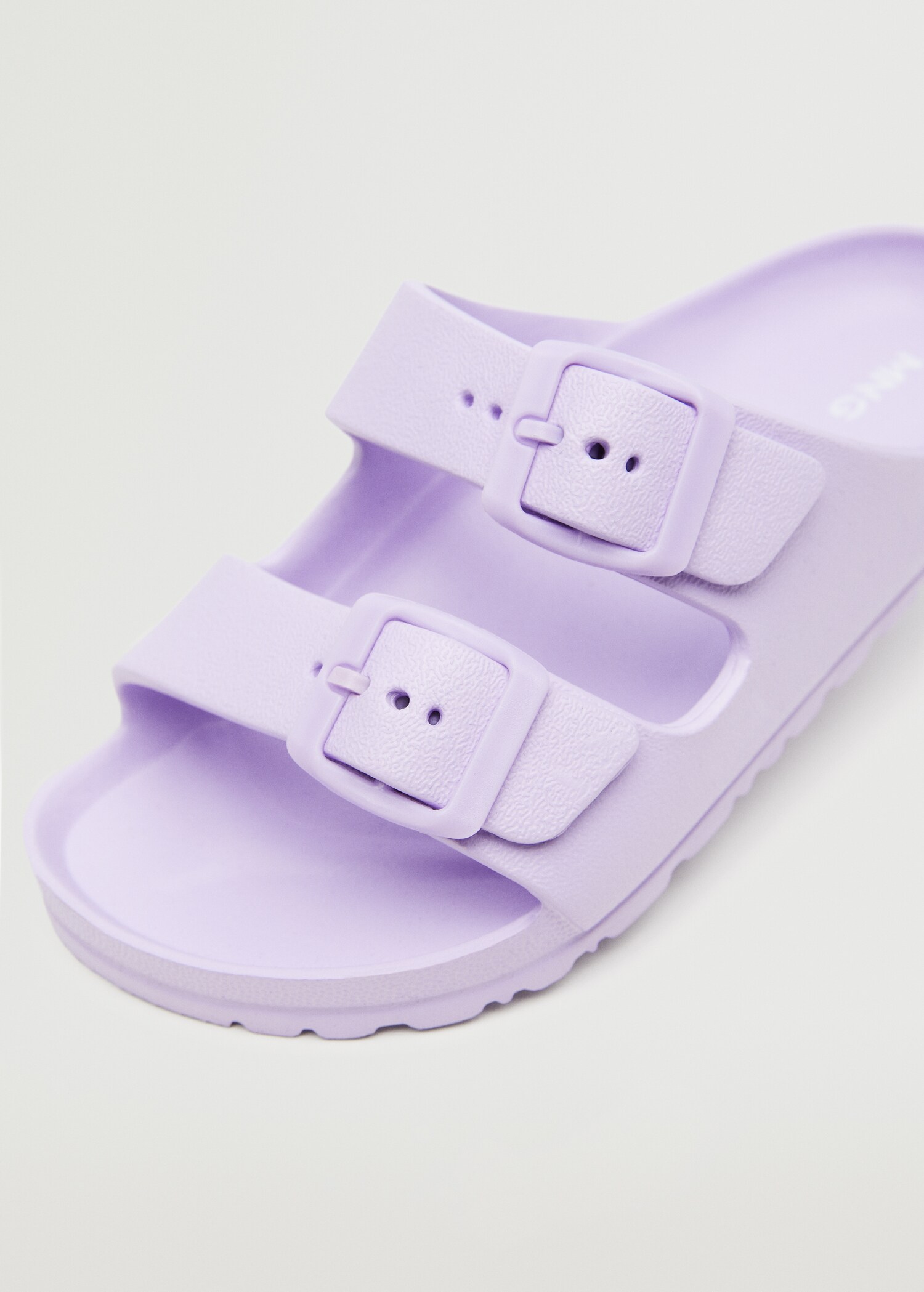 Flip flops buckles - Details of the article 3