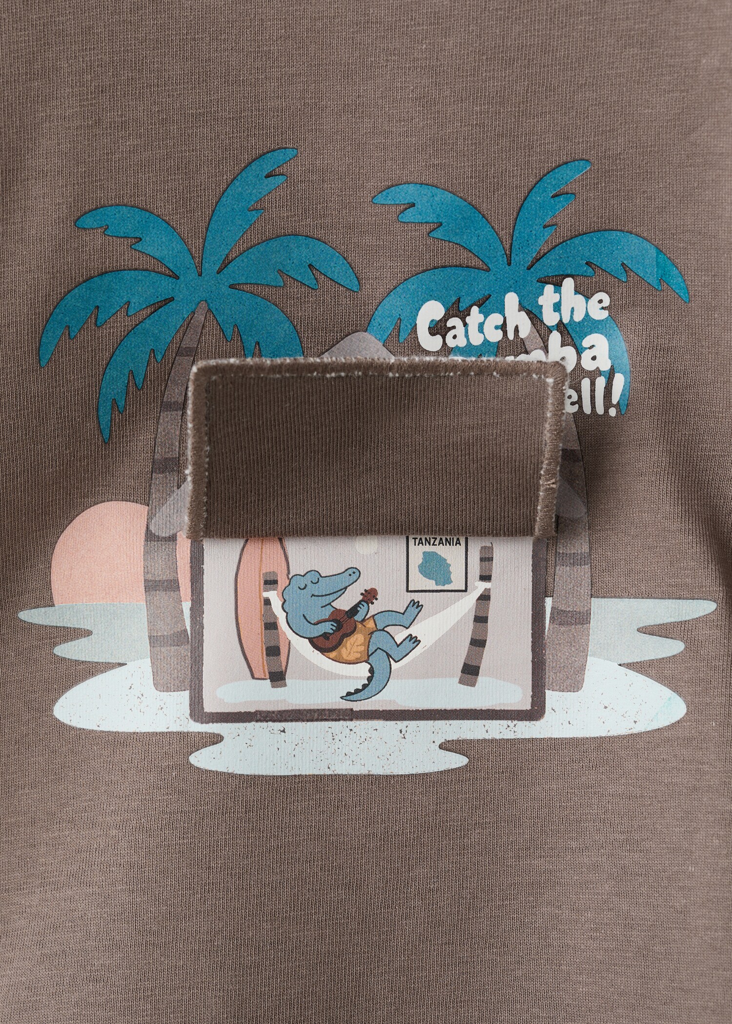 Embossed printed t-shirt - Details of the article 8