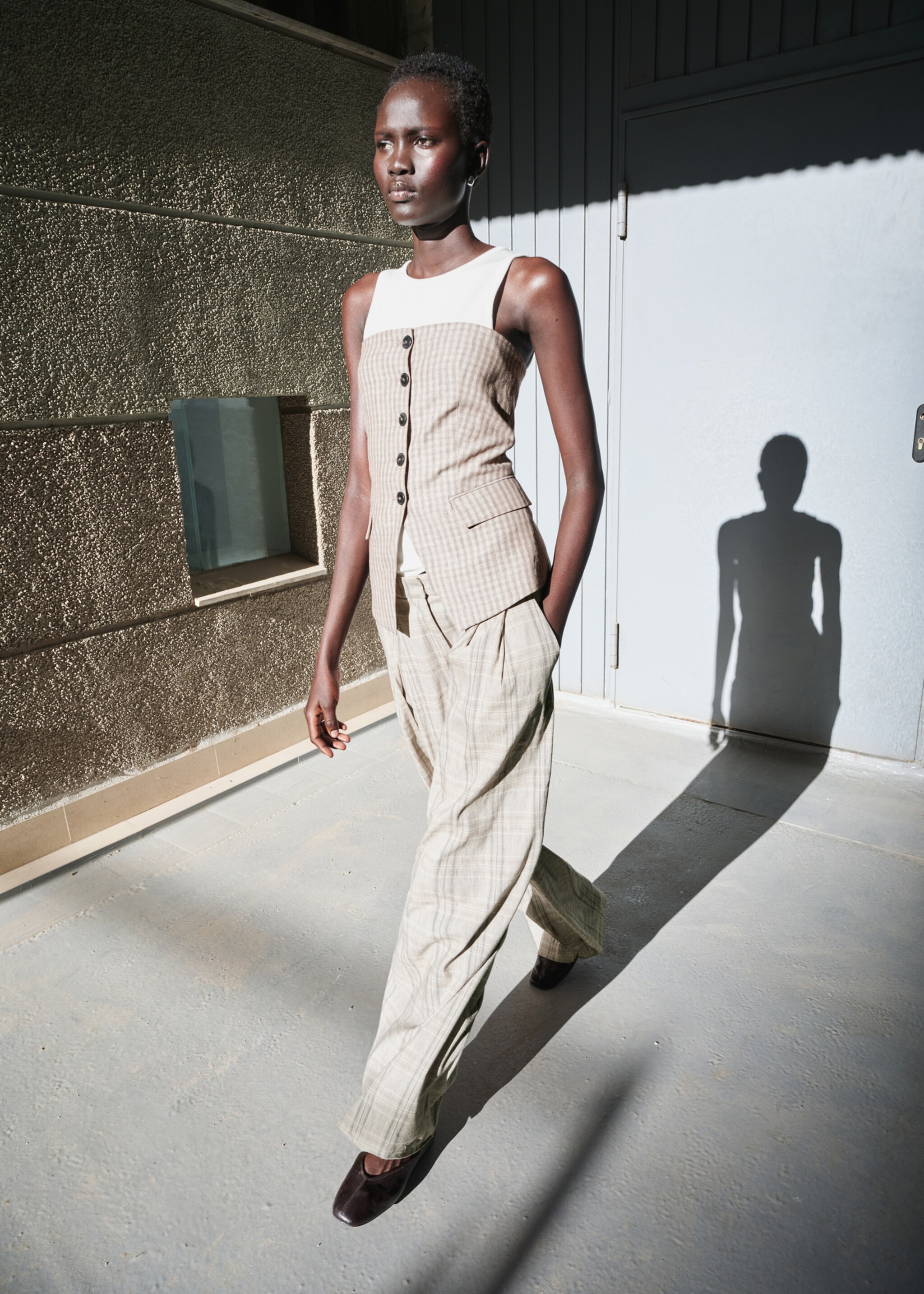 Düğmeli straplez bluz