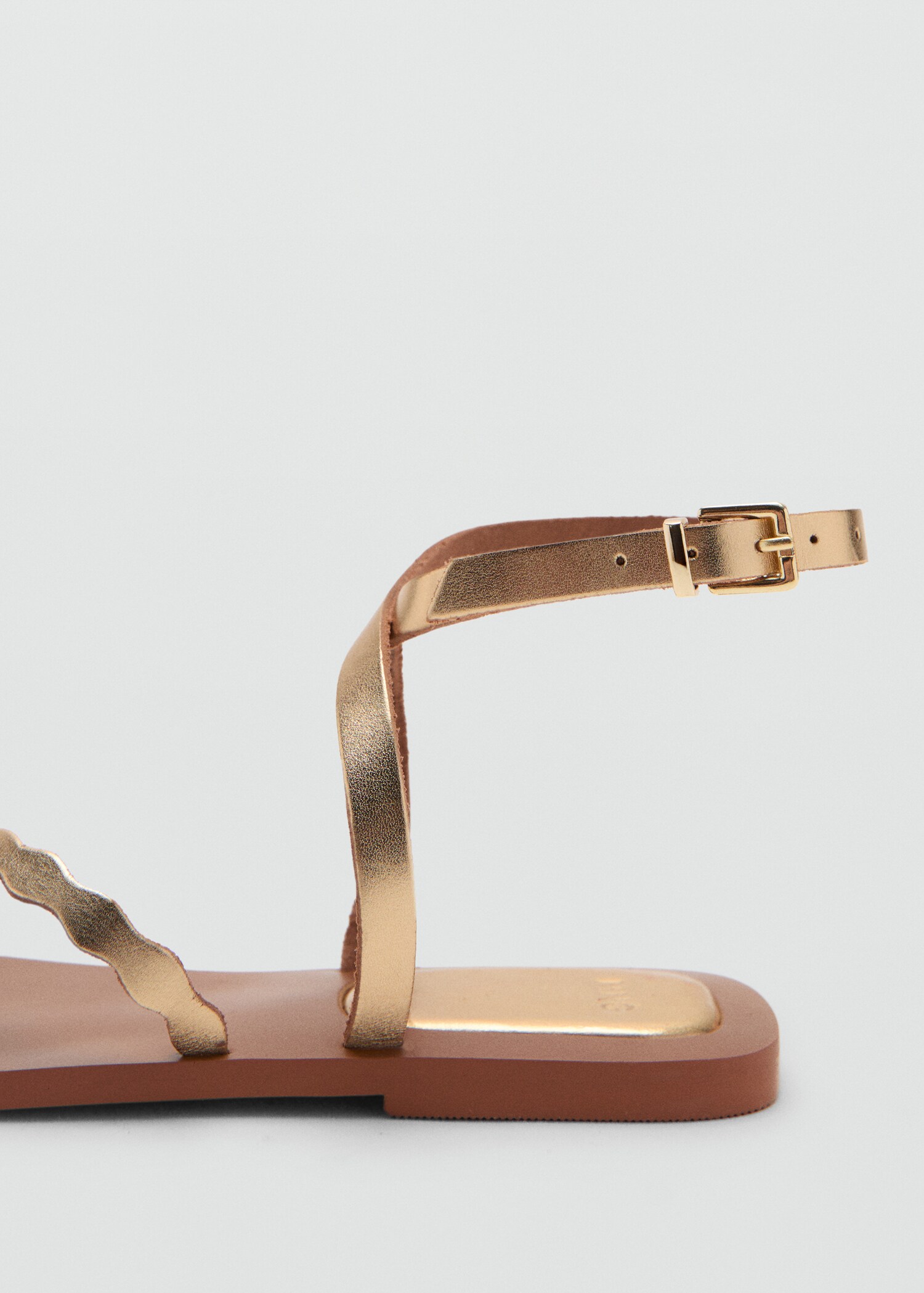 Scalloped leather sandals - Details of the article 1